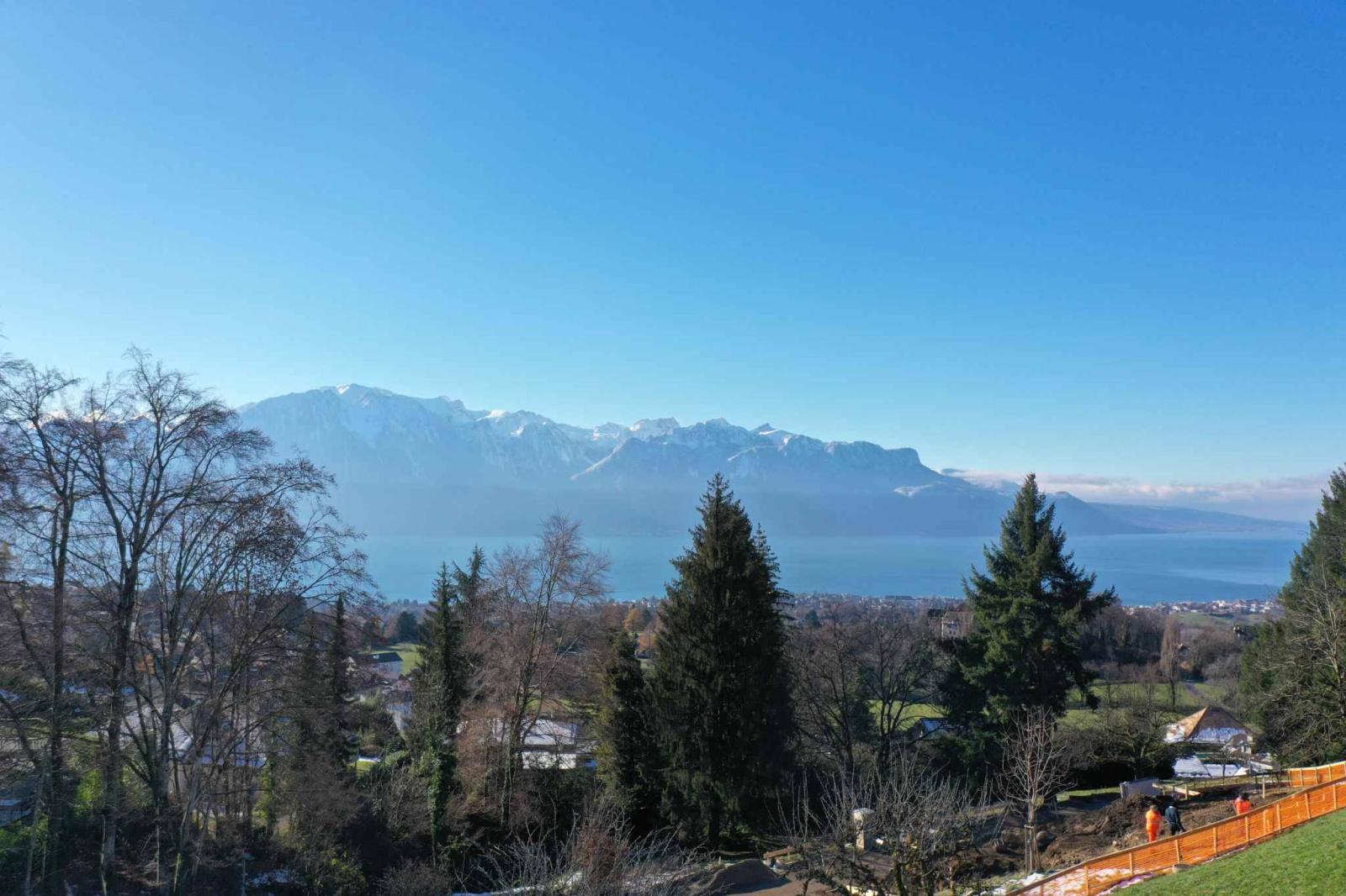 Terrain à bâtir avec permis de construire en force