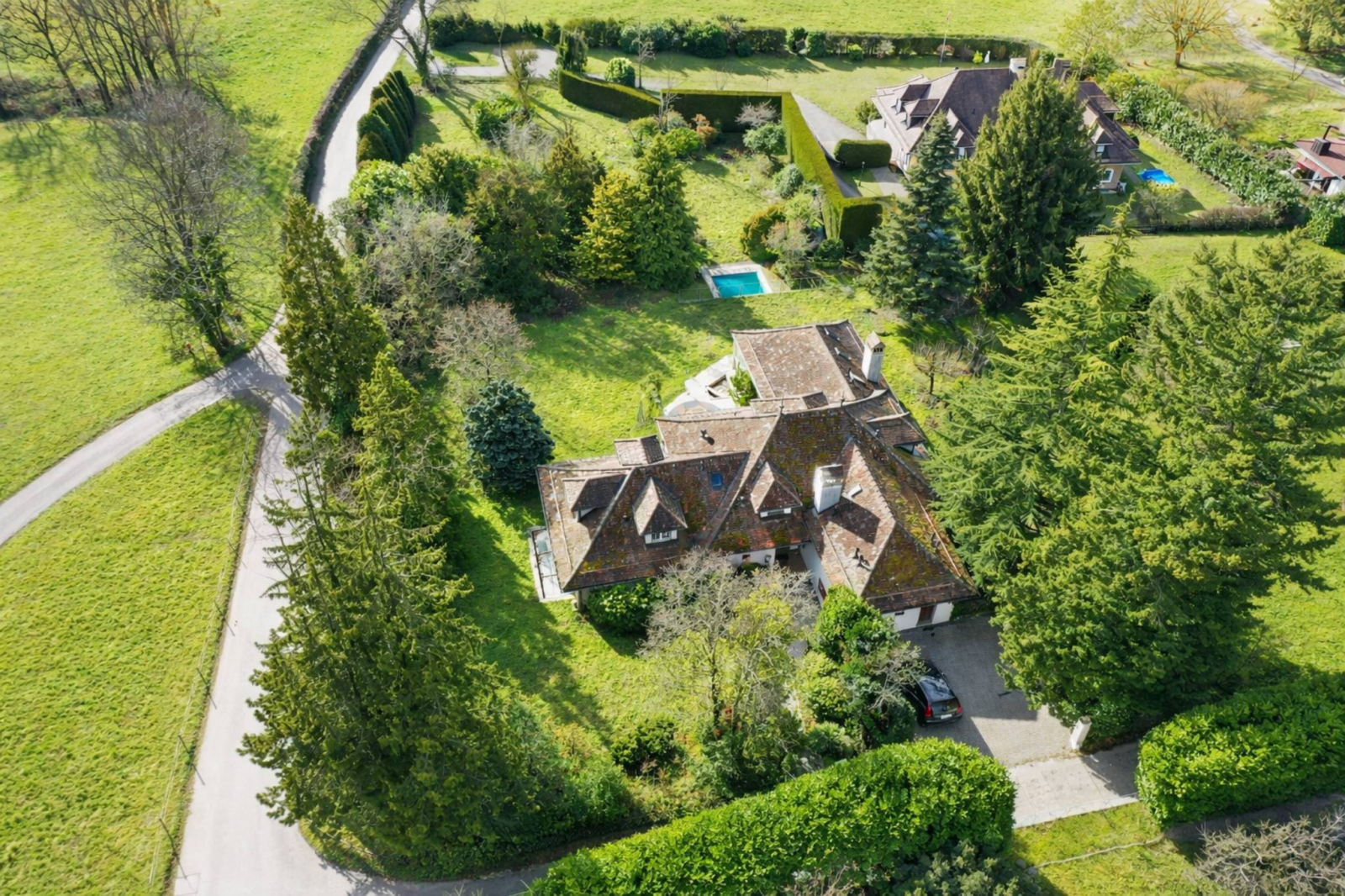 Quartier prisé ! Maison de maître + terrain constructible