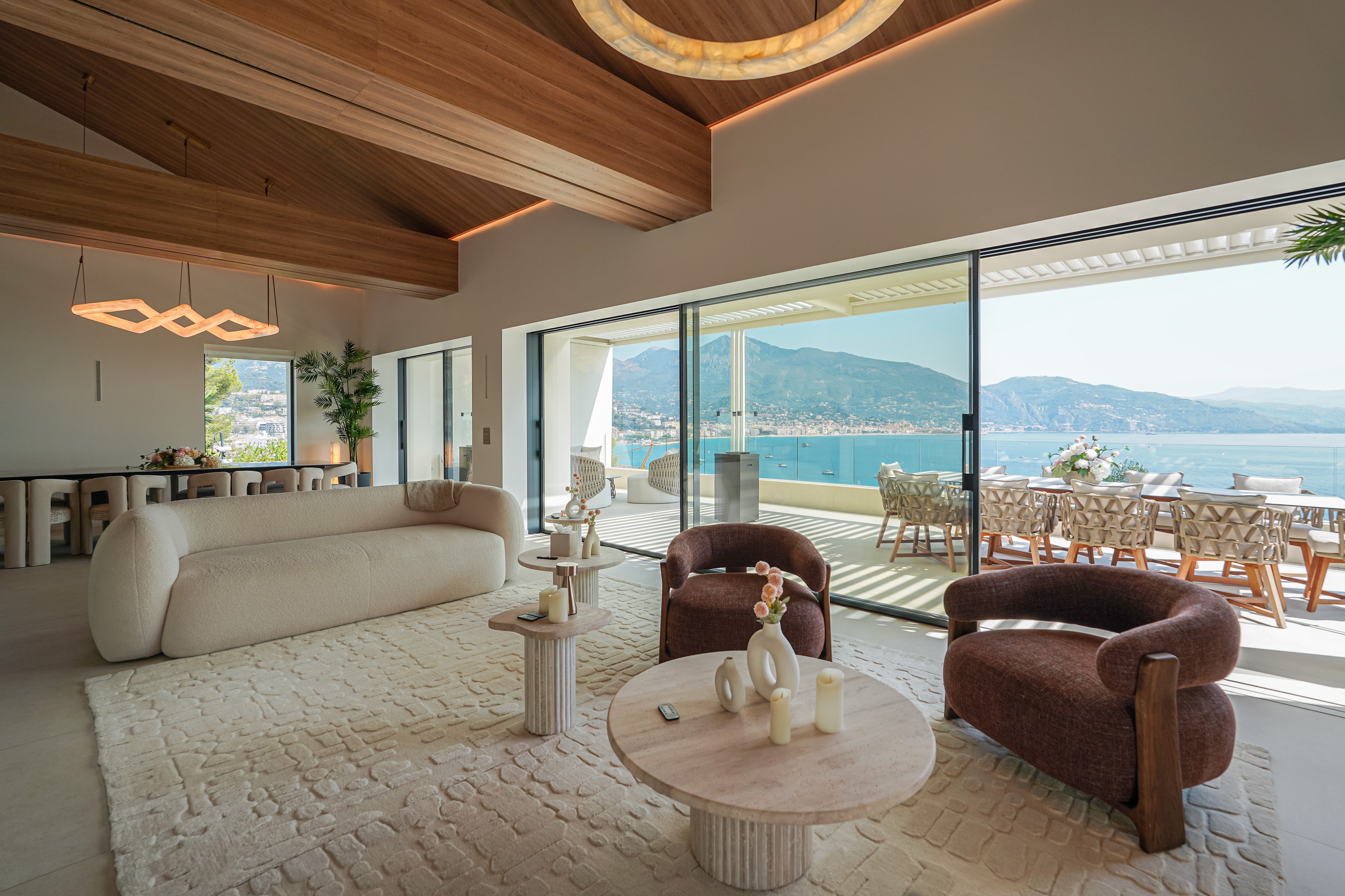 nFO8P_se-jour4-villa-cap-martin-valeri-agency-by-jm-barei-1785495589.jpg
