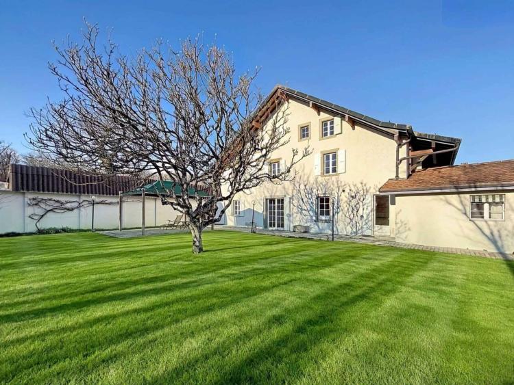 En EXCLUSIVITÉ ! Magnifique maison authentique au charme indéniable