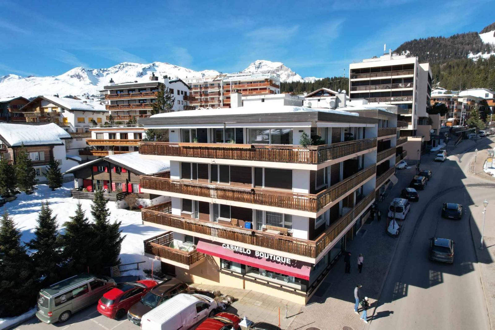 Situation exceptionnelle au cœur de Crans avec vue panoramique