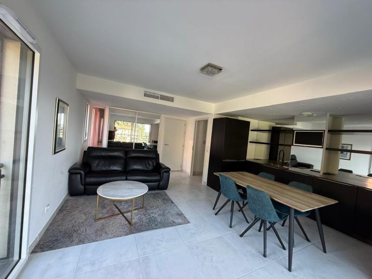 EZE - Appartement 2 pièces avec piscine