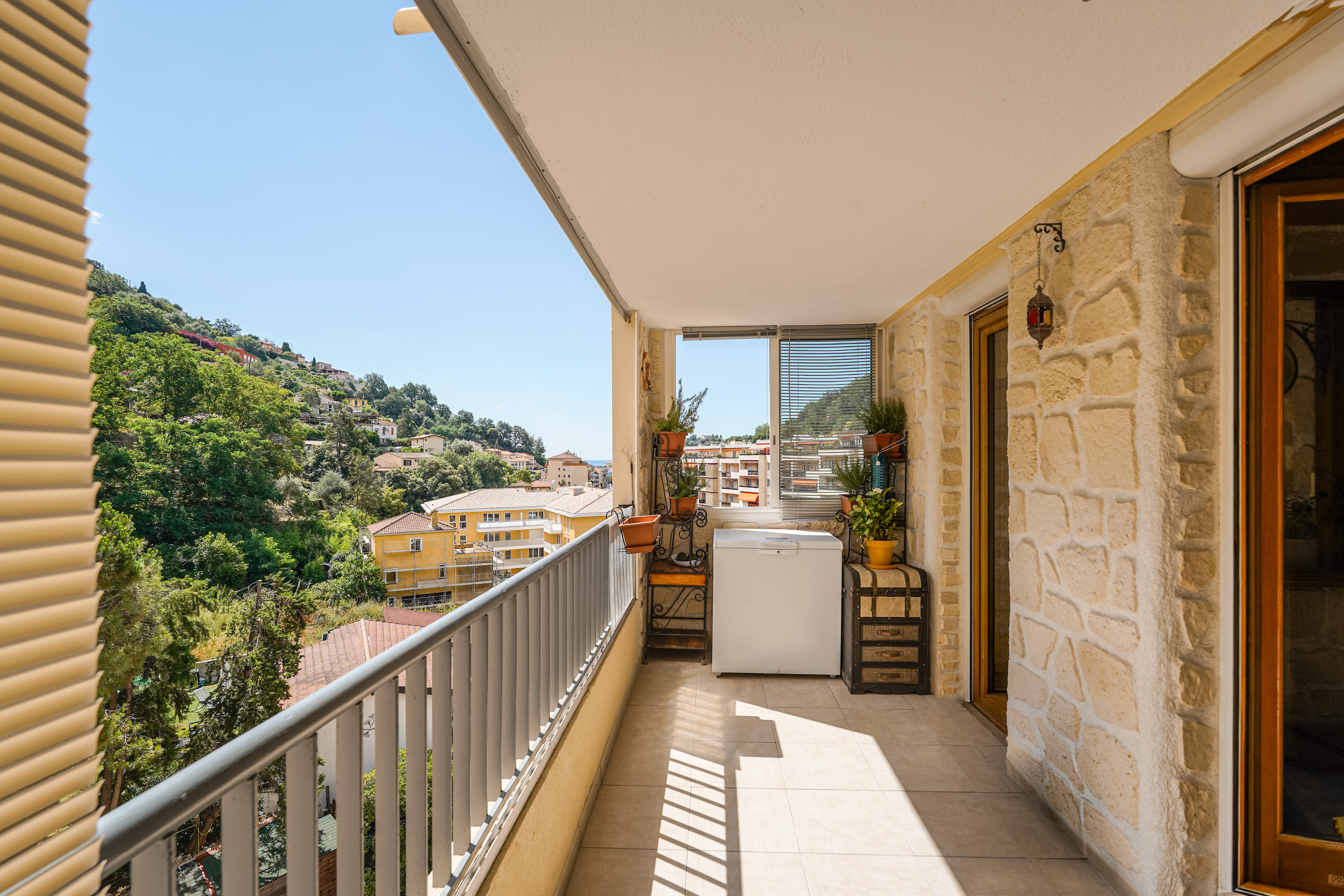 NYJpK_terrasse-bis-menton-valeri-agency-by-jm-barei--1784274769.jpg