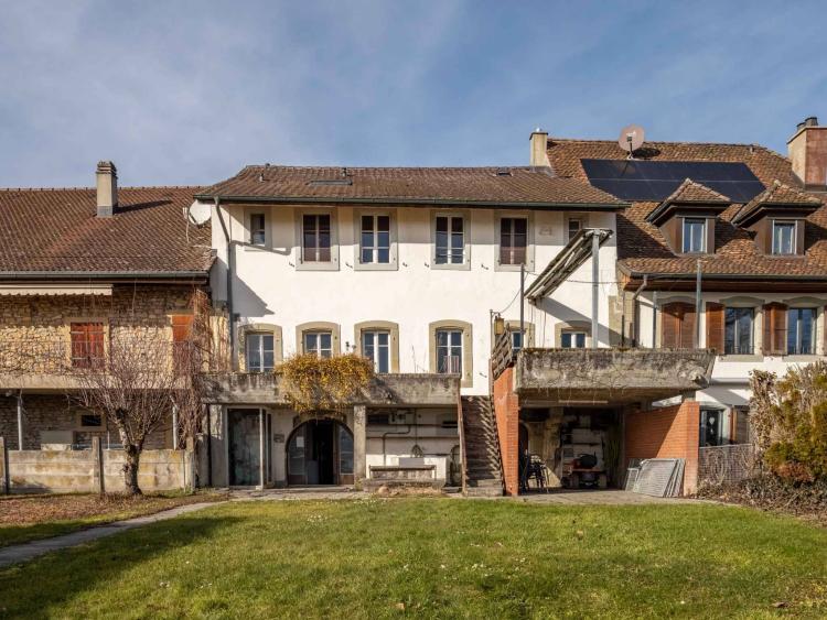 Une demeure de caractère au bord du lac de Morat
