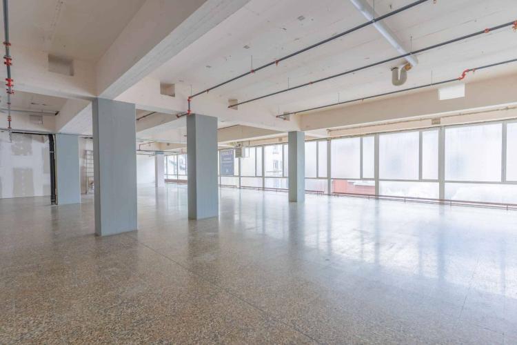 Dépôt, stockage de 100 m2 à louer au Locle 