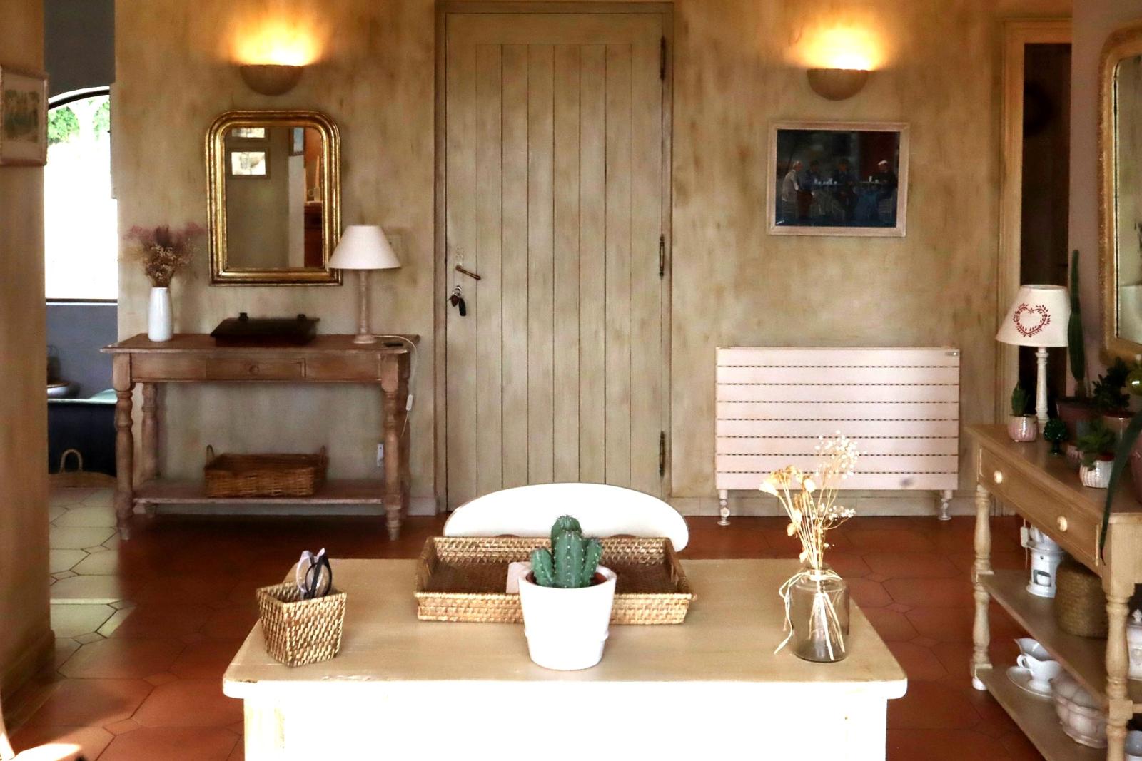 SAINT-MARTIN-DE-PEILLE-VILLA-5 PIÈCES-TERRAIN PLAT-VUE DEGAGÉE