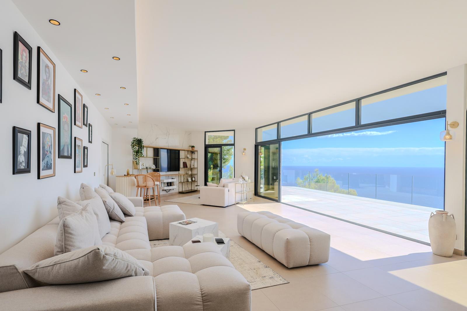 ROQUEBRUNE CAP MARTIN | +5 CHAMBRES | VILLA NEUVE EXCLUSIVE