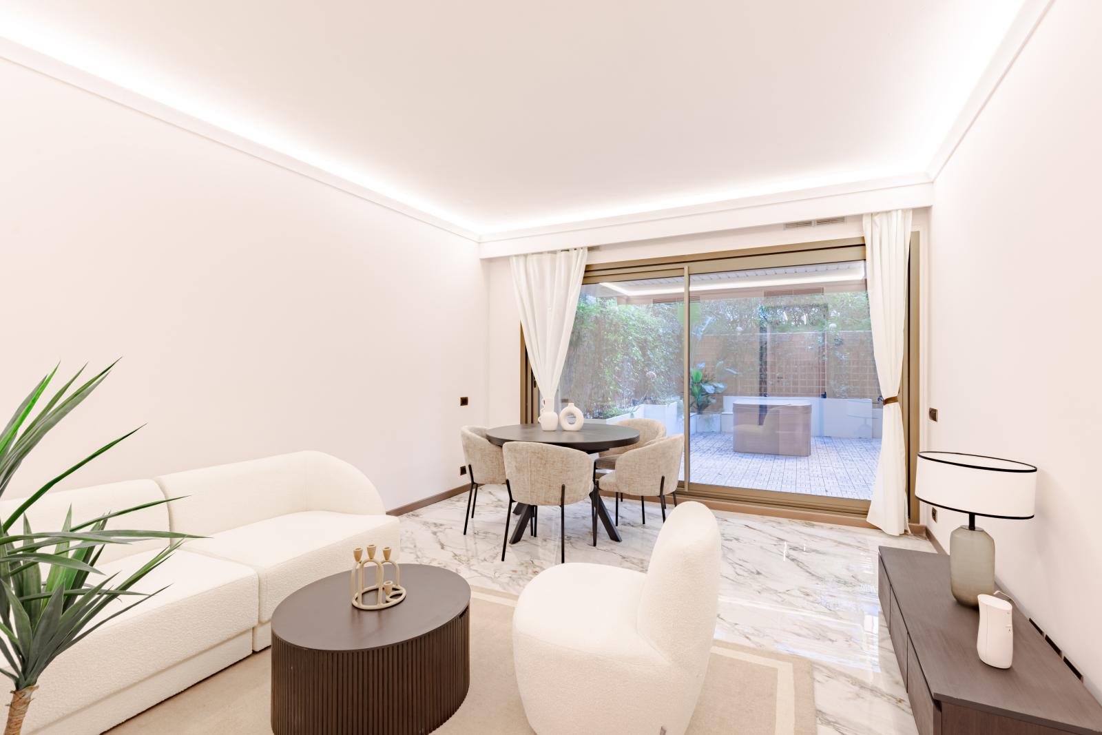 MAGNIFIQUE 2 PIECES ENTIEREMENT RENOVE