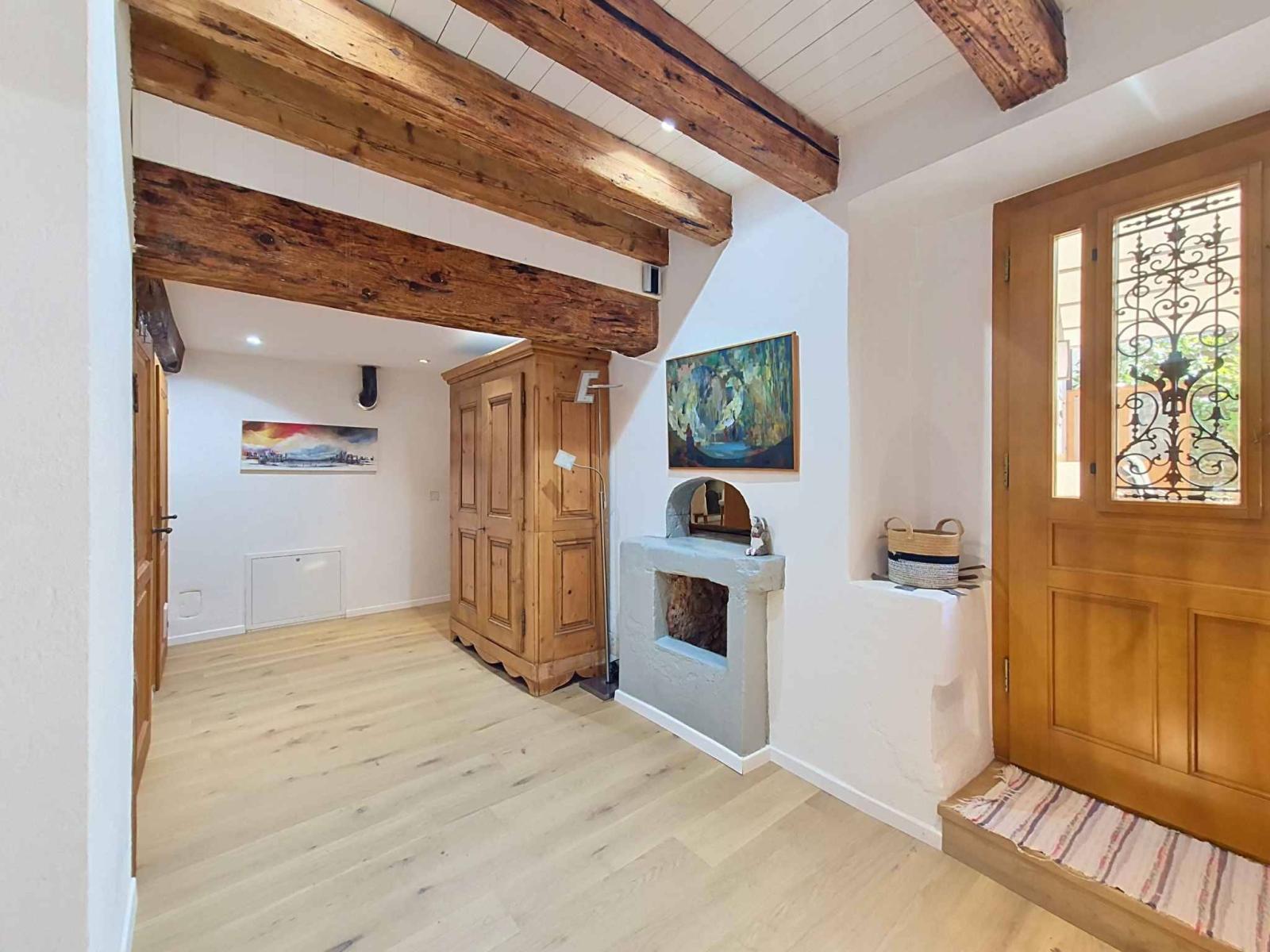Maison villageoise avec deux appartements au coeur de Rances