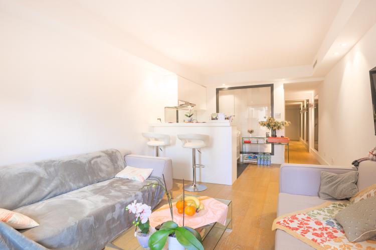 LARGE & AGRÉABLE STUDIO