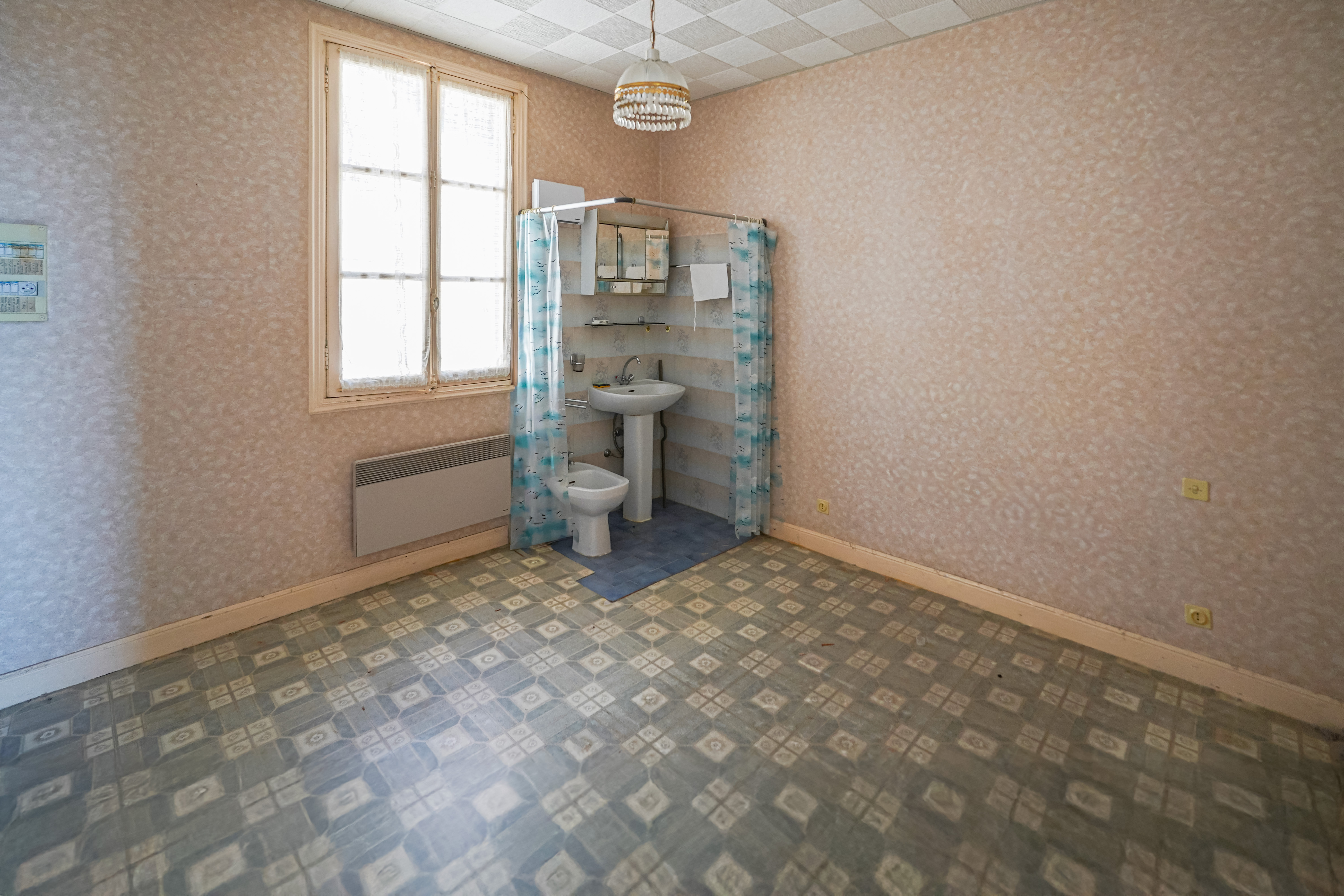 oRNsH_chambre-haut-beausoleil-valeri-agency-by-jm-barei--1785244572.jpg