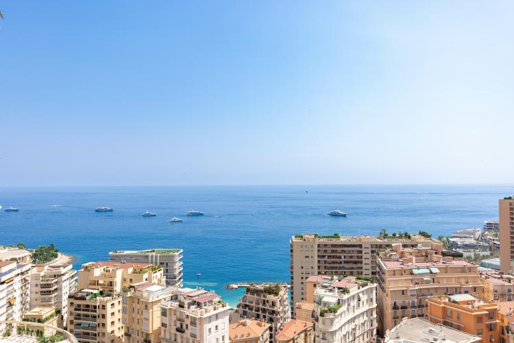 BEAU 2 PIECES EN ETAGE ELEVE