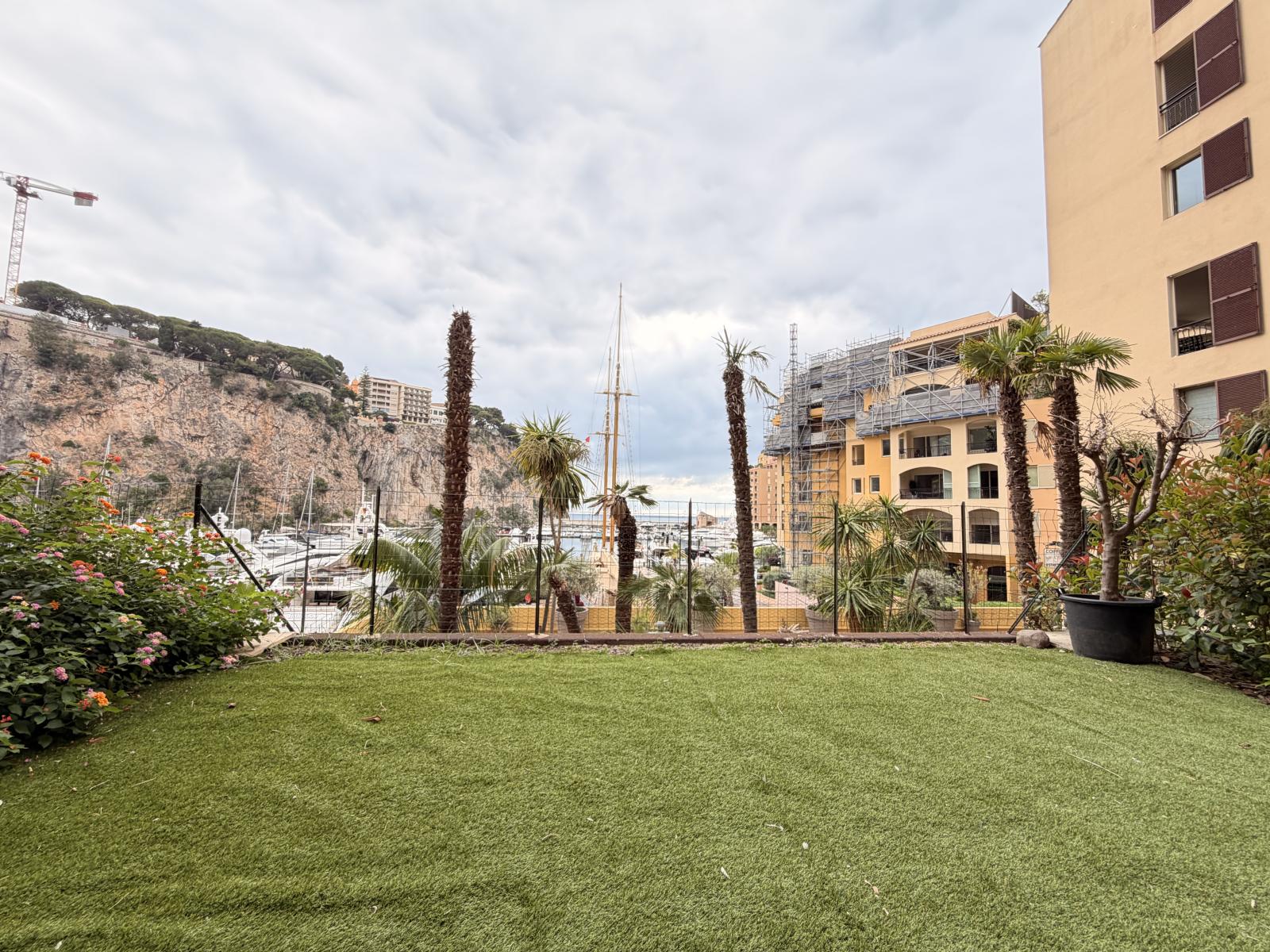 FONTVIEILLE - GRAND 2P AVEC TERRASSE - LE GIORGIONE
