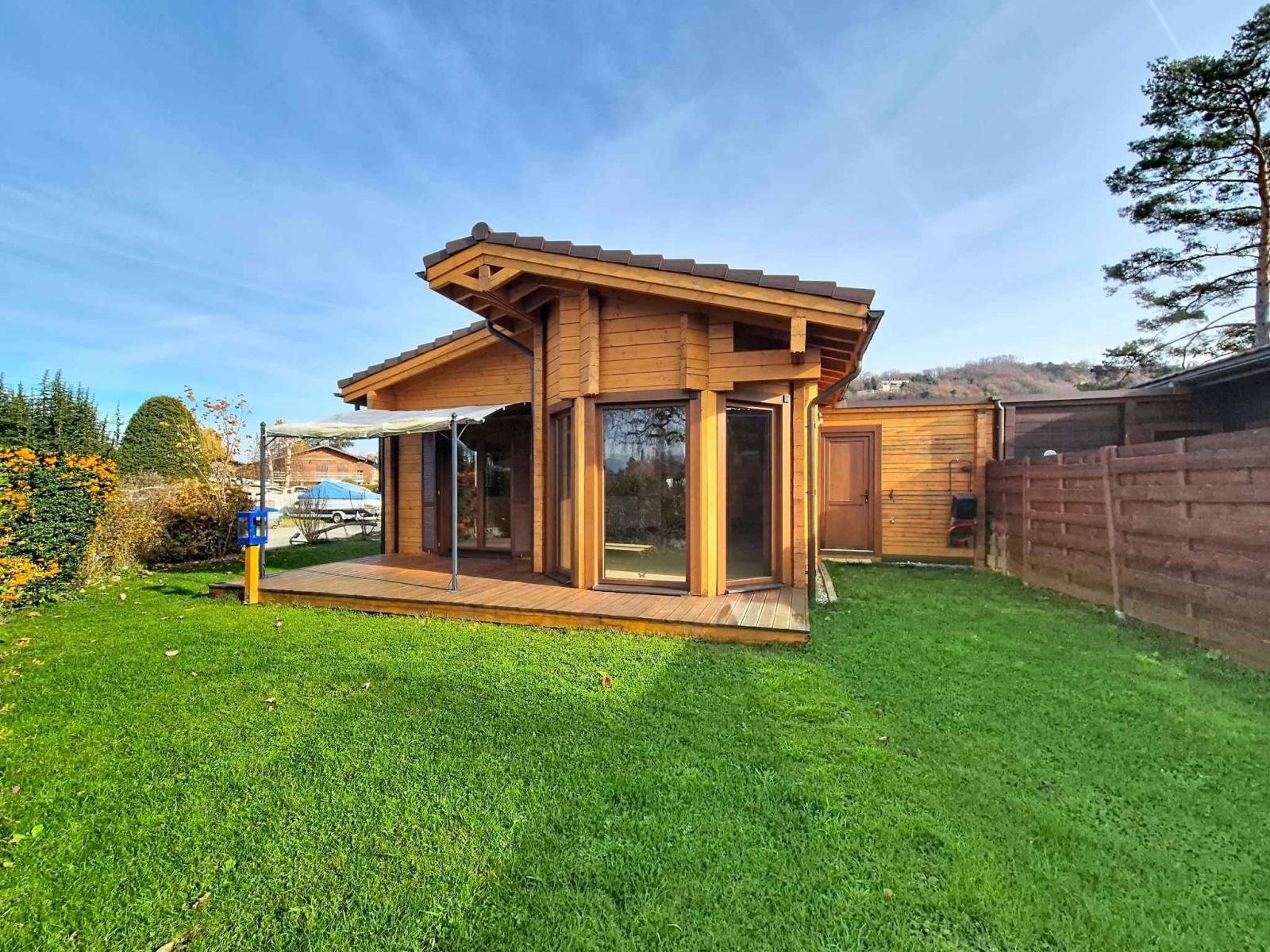 Rare à la vente - Villa à deux pas du lac !
