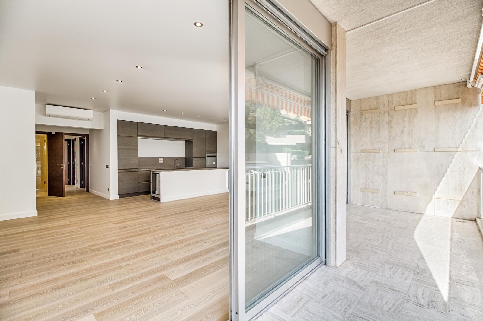 Château Périgord II: 4 Pièces Refait à Neuf avec Vue Mer