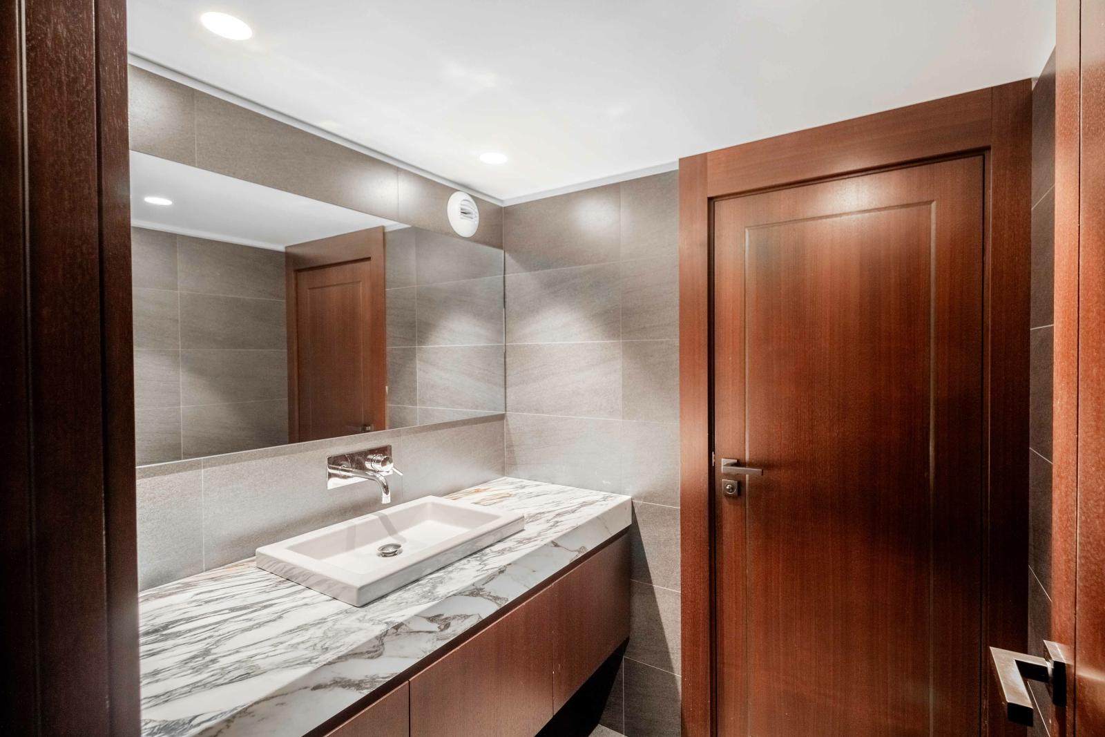 Villa del Sole : Bureaux Entièrement Rénovés