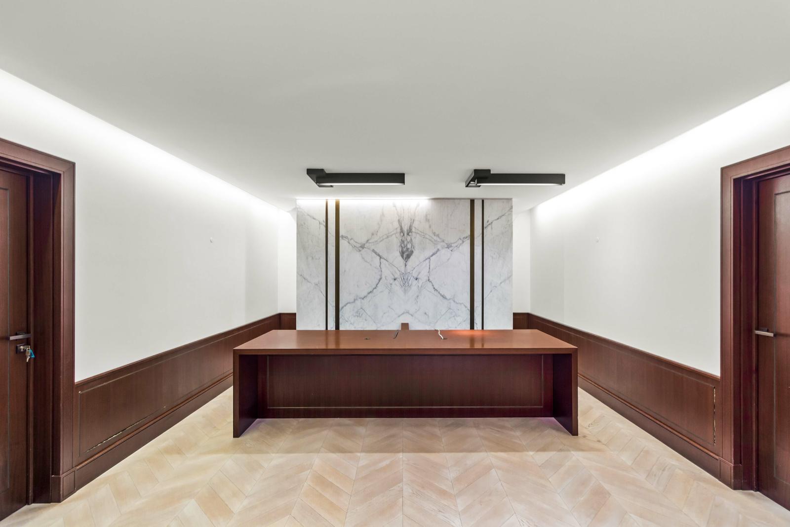 Villa del Sole : Bureaux Entièrement Rénovés