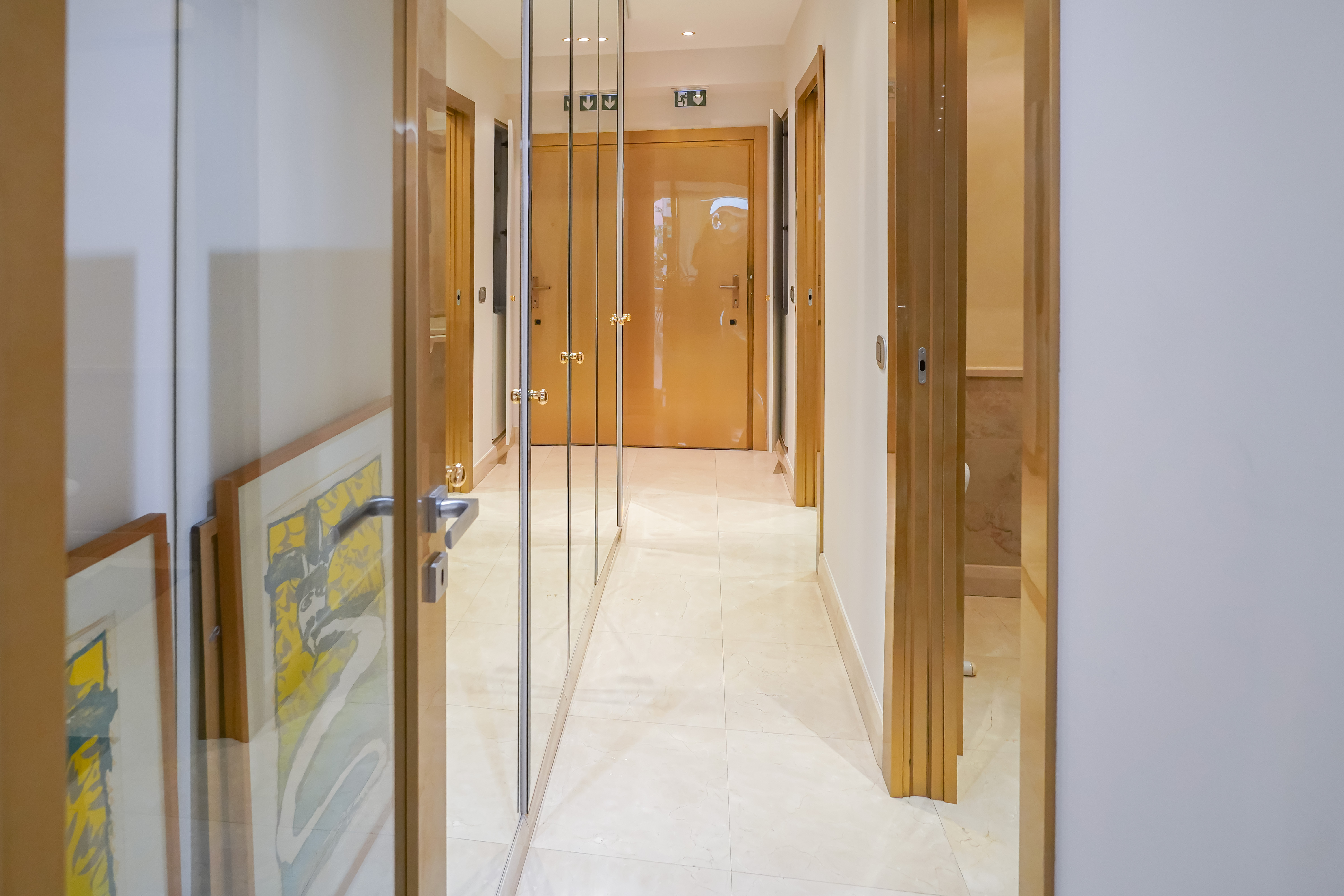 pnTiV_entre-e-bis-barnes-valeri-agency-monaco-1775828878.jpg