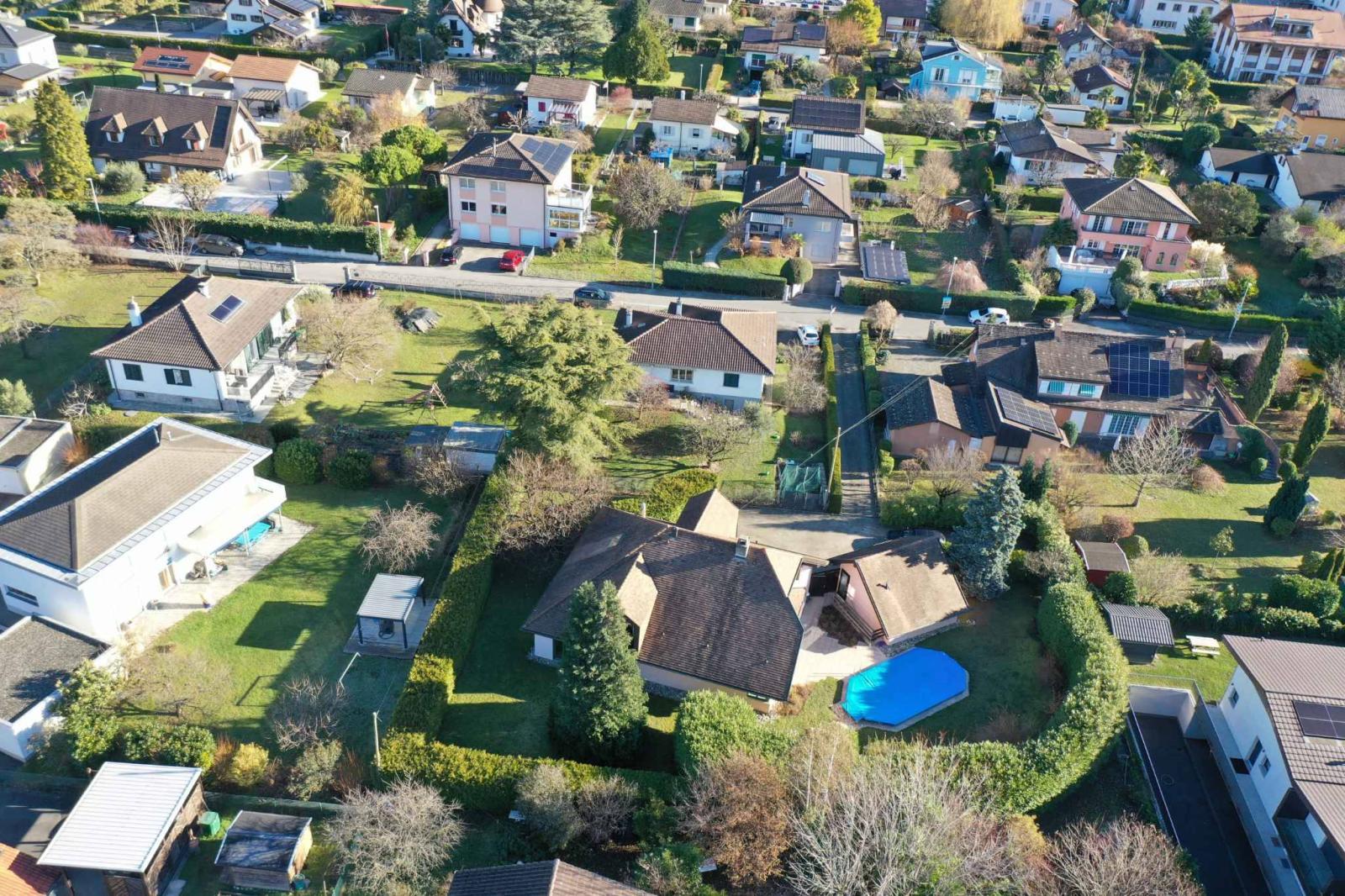 Magnifique propriété avec piscine et possibilité de créer deux logements 