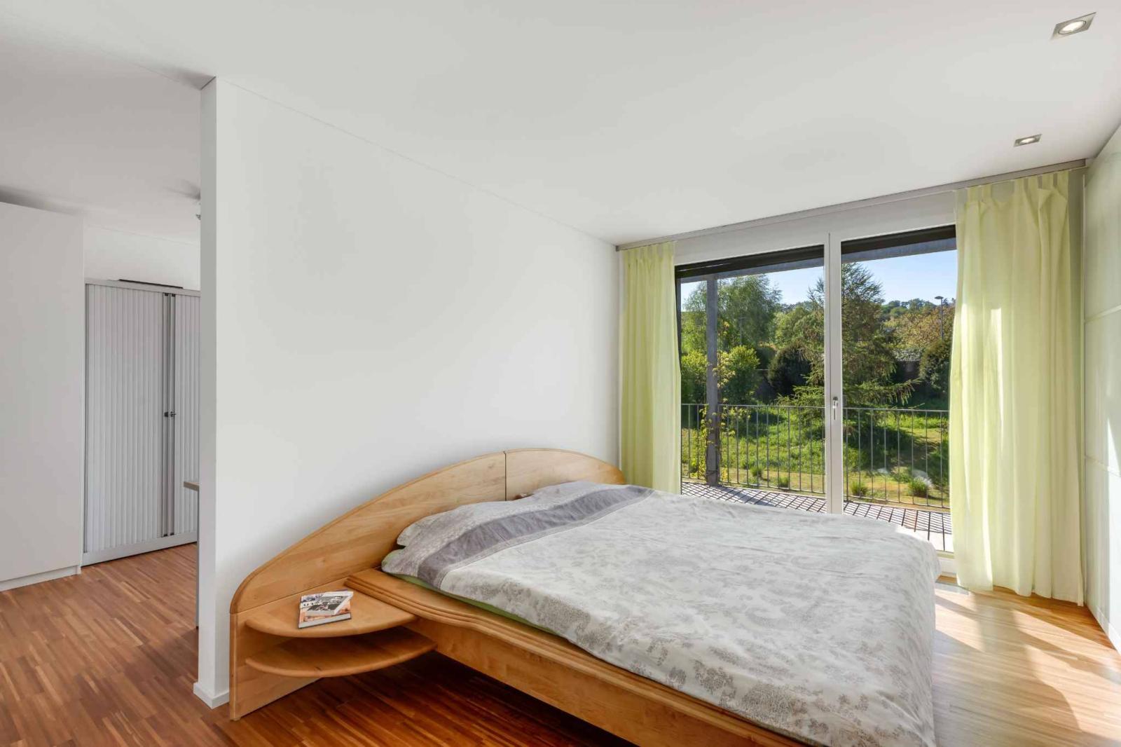 VILLA CONTEMPORAINE MINERGIE DANS UN ENVIRONNEMENT PRIVILÉGIÉ