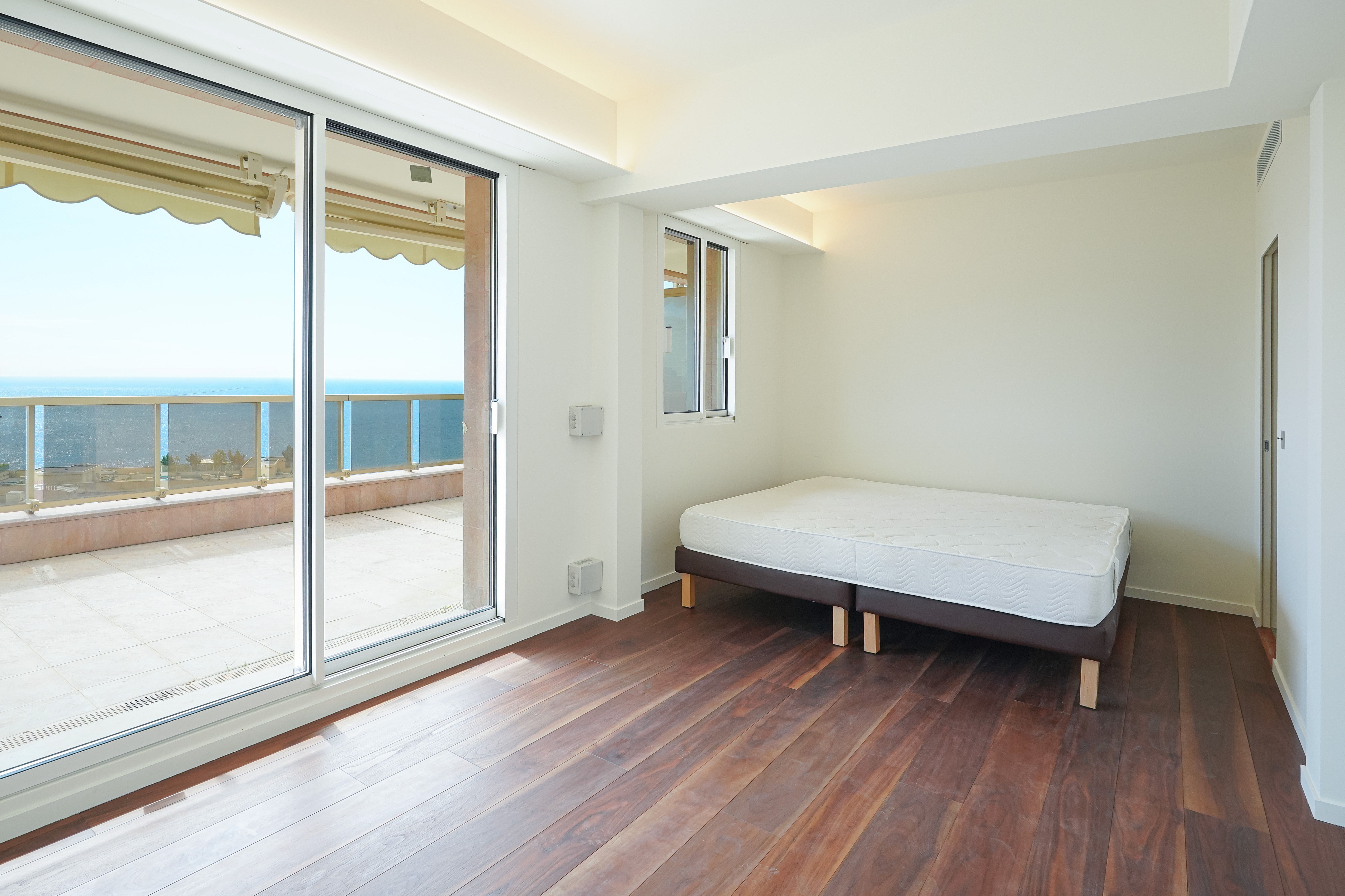 PYTnk_chambre-1-villa-annonciade-barnes-valeri-agency-monaco-1779292082.jpg