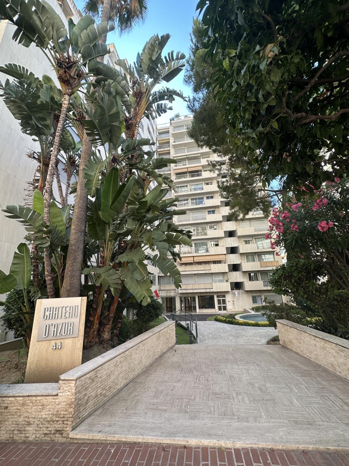 EXCLUSIVITÉ - STUDIO - CHÂTEAU D’AZUR