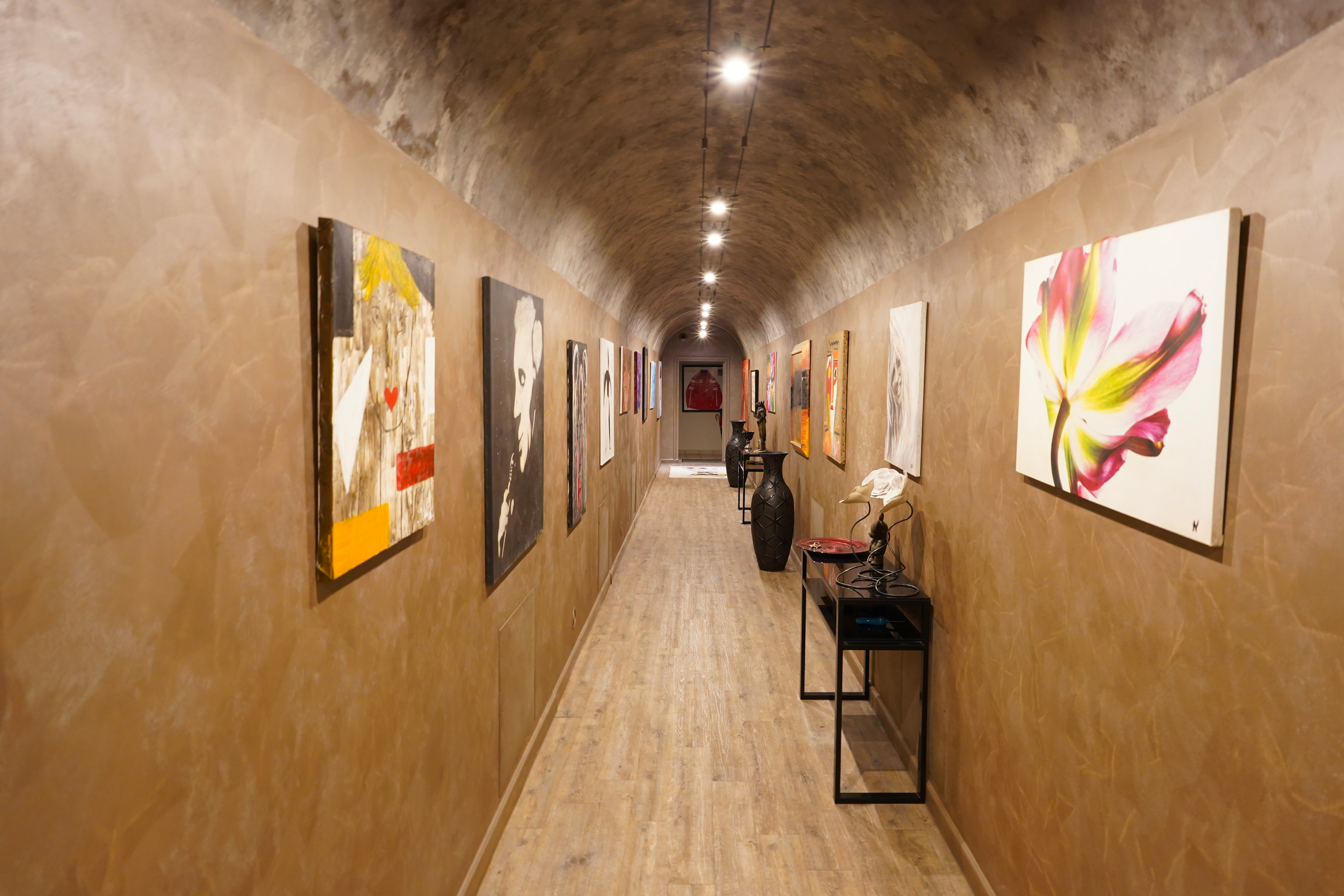 Qkhhj_couloir-villa-la-rousse-barnes-valeri-agency-monaco-1754404129.jpg