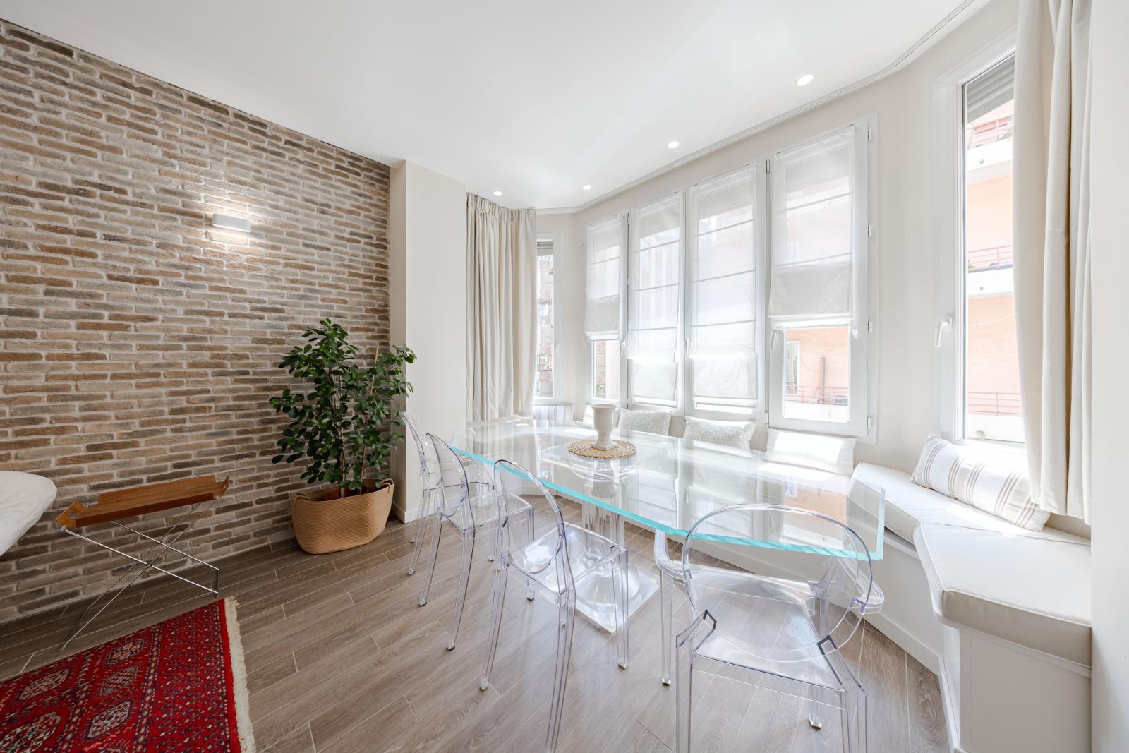 4 PIÈCES CENTRALE RÉNOVÉ