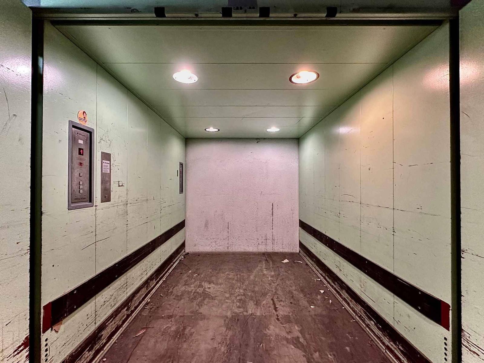 INDUSTRIE - PRODUCTION AU LOCLE