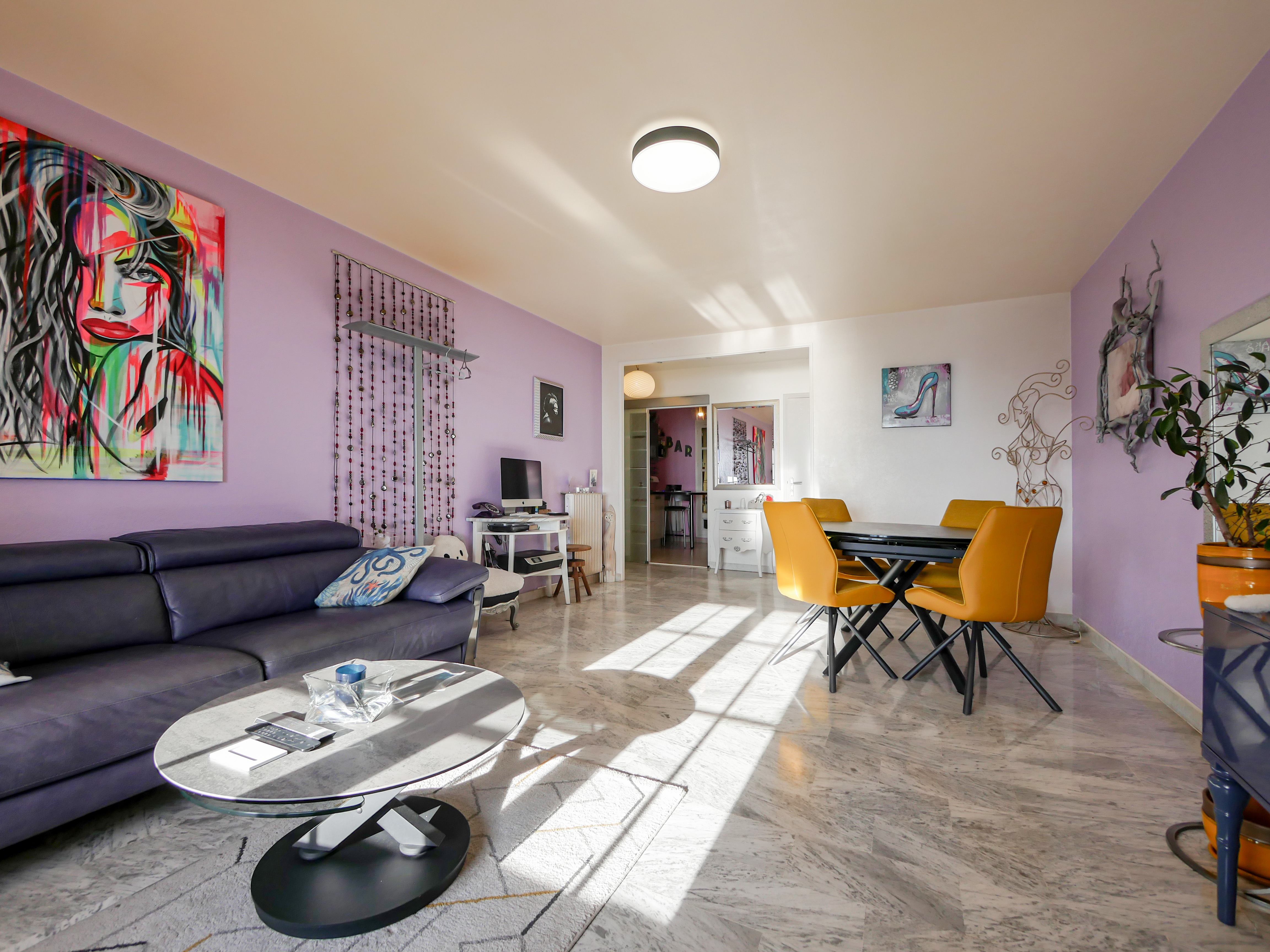 QRzjZ_salon-2-1734970318.jpg