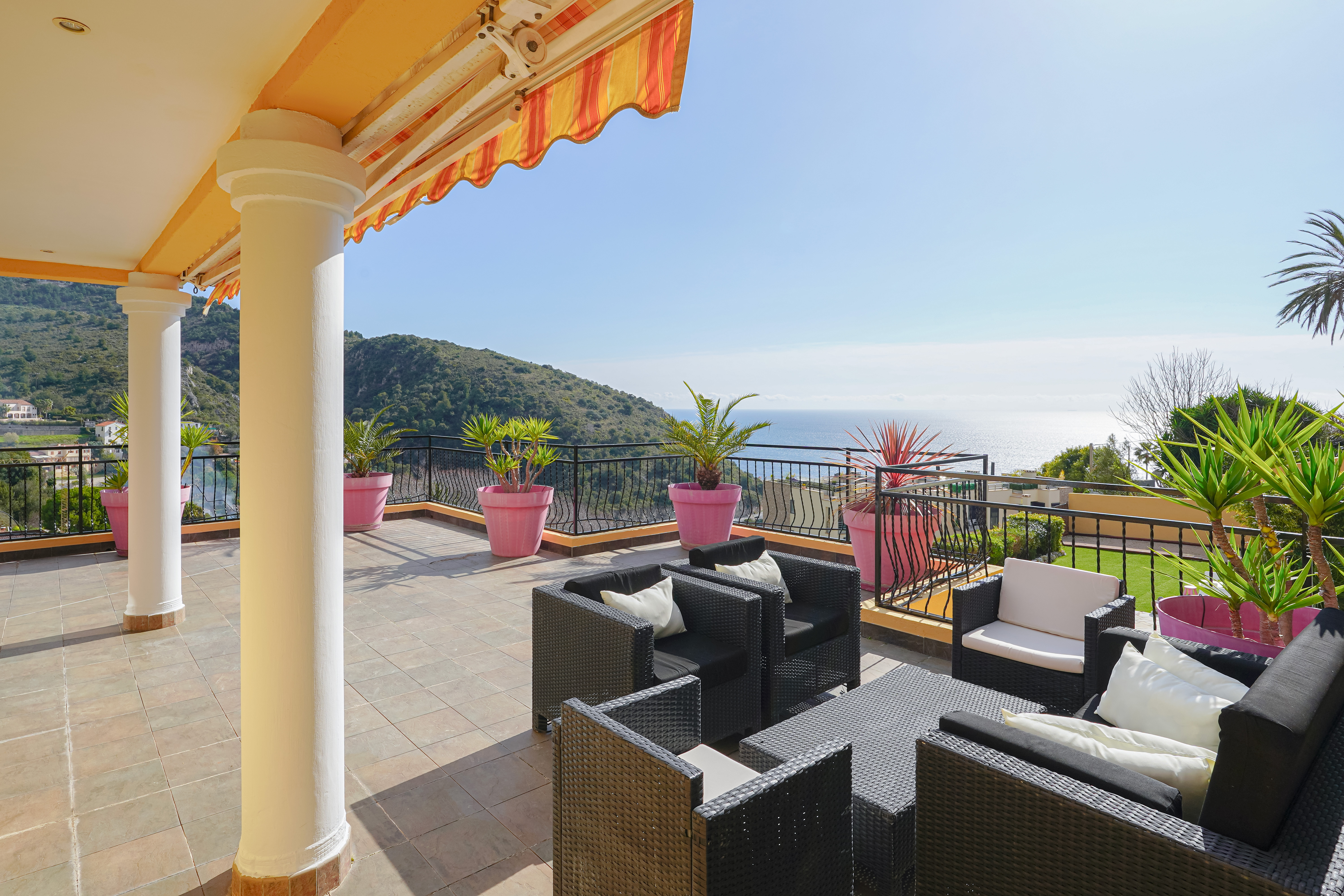 QV4No_terrasse-saint-laurent-d-eze-valeri-agency-by-jm-barei-1772527989.jpg