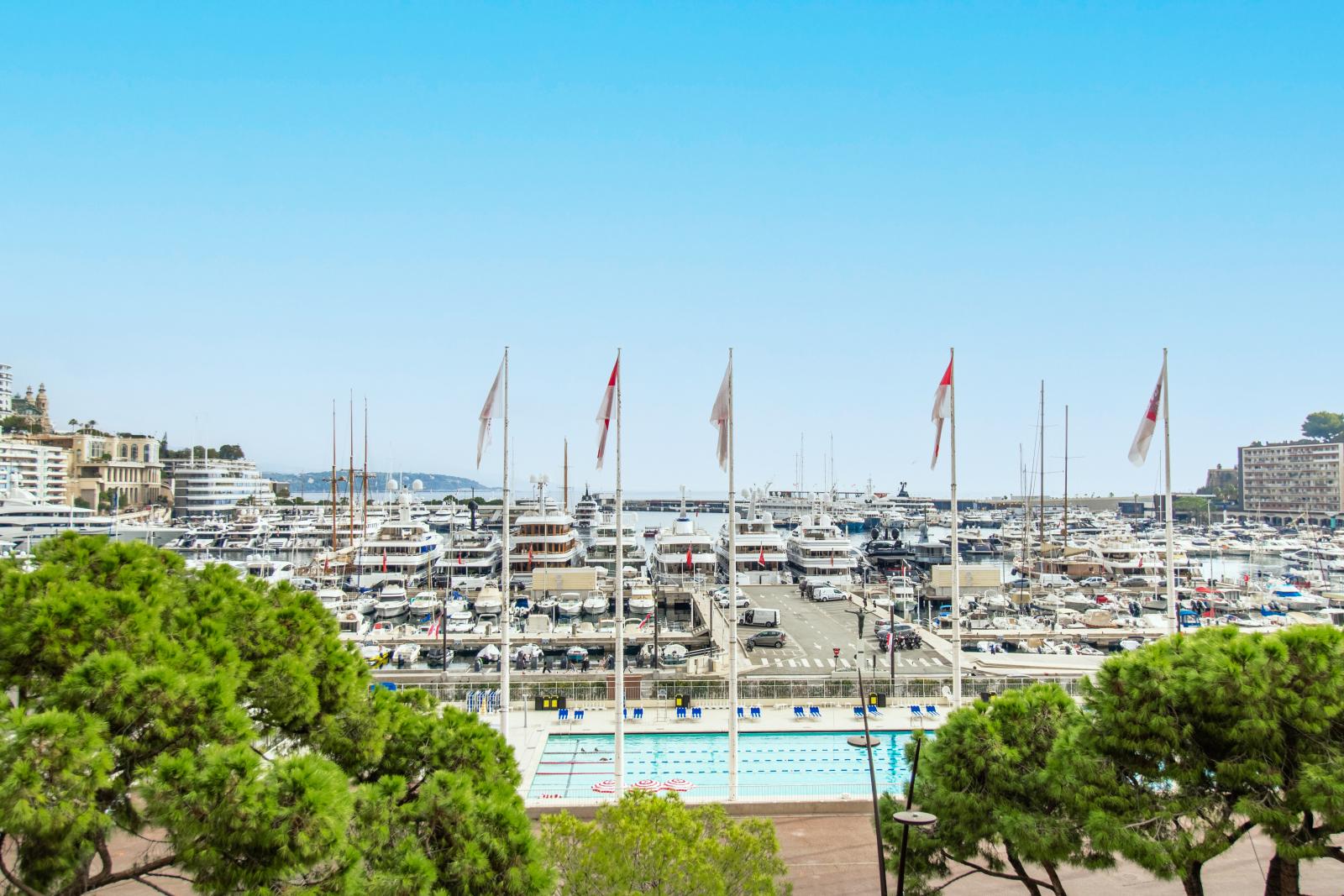 Palais Héraclès : Appartement 4 Pièces Rénové et Vue Directe sur le Grand Prix de Monaco
