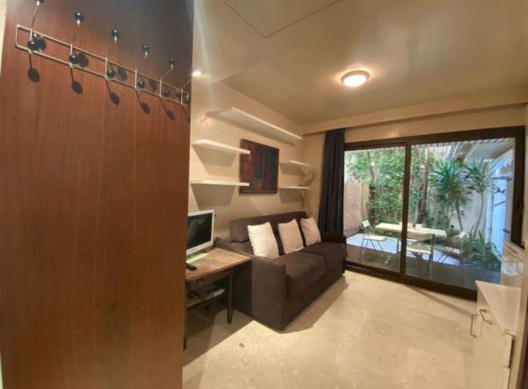 JARDIN EXOTIQUE : studio en location avec jardin privatif