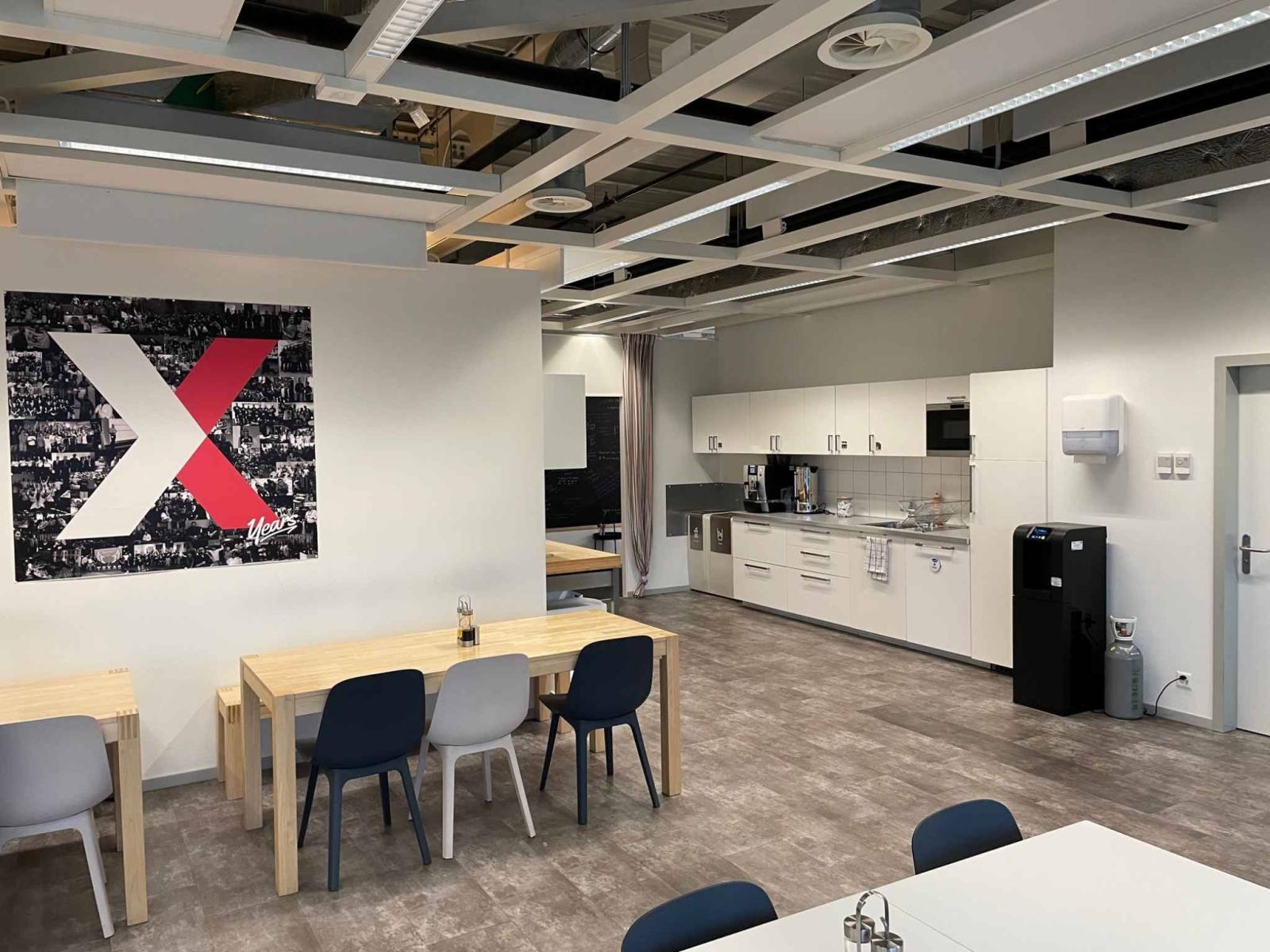 Vernier - Surface de 1380 m2 en attique - Immeuble IKEA