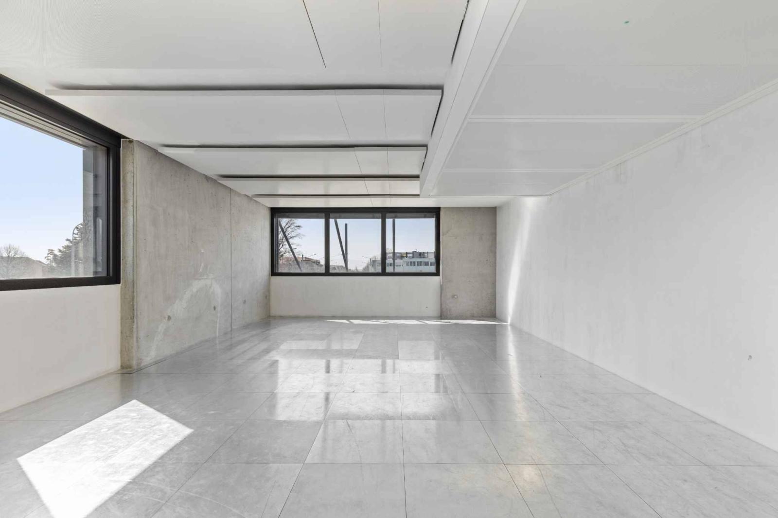 ARCenter – 492 m² de bureaux semi-aménagés à Vernier