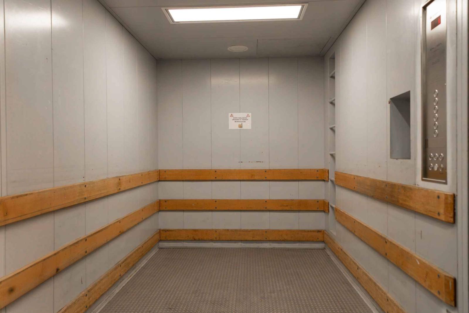 RARE ! Surface d'atelier de 389 m² au centre de Genève