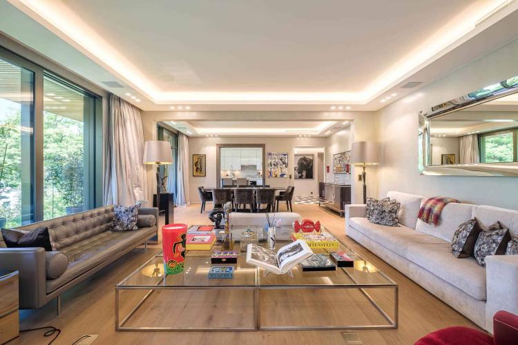 Luxueux attique dans une résidence d’exception