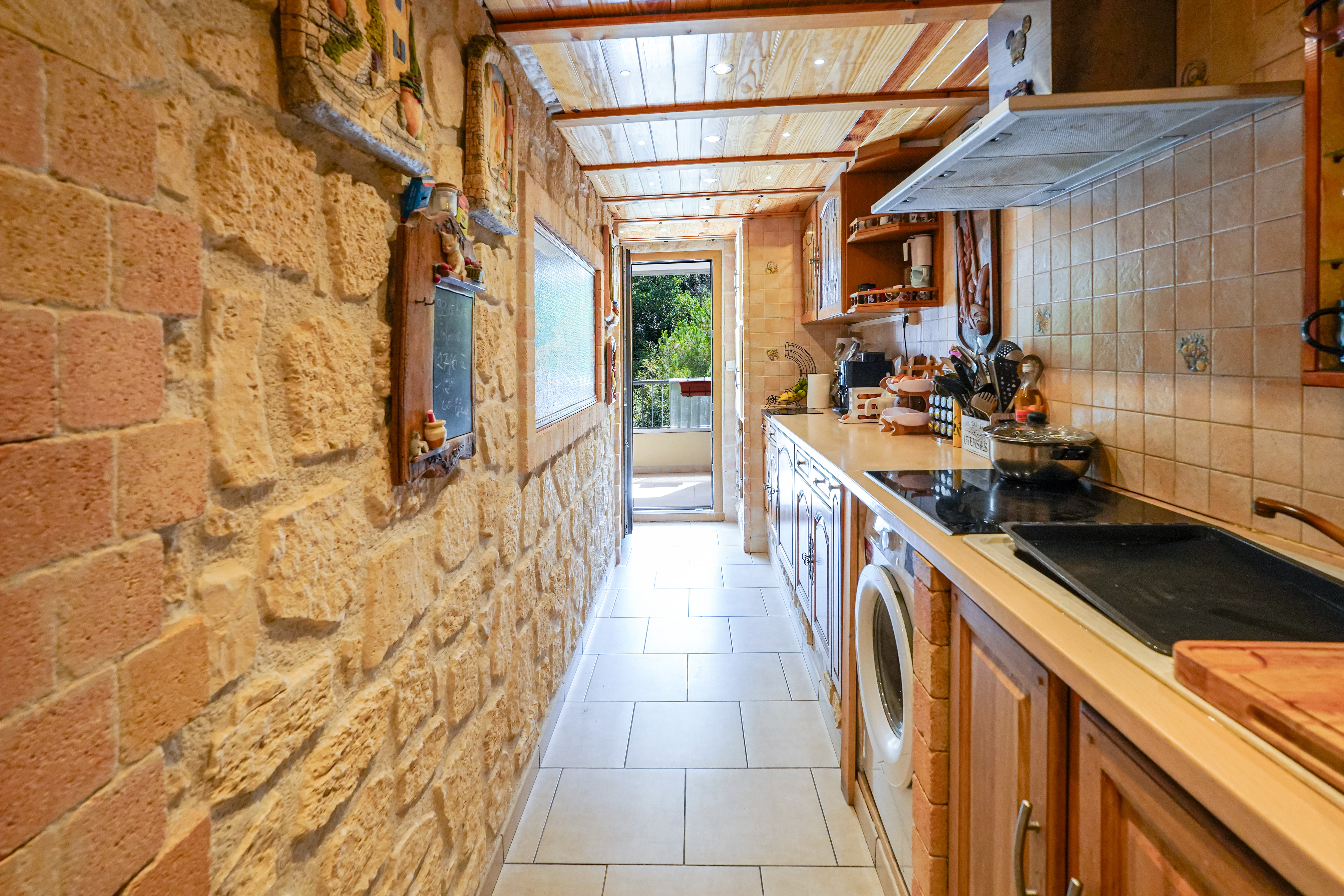 RYzTp_cuisine-bis-menton-valeri-agency-by-jm-barei--1784274750.jpg