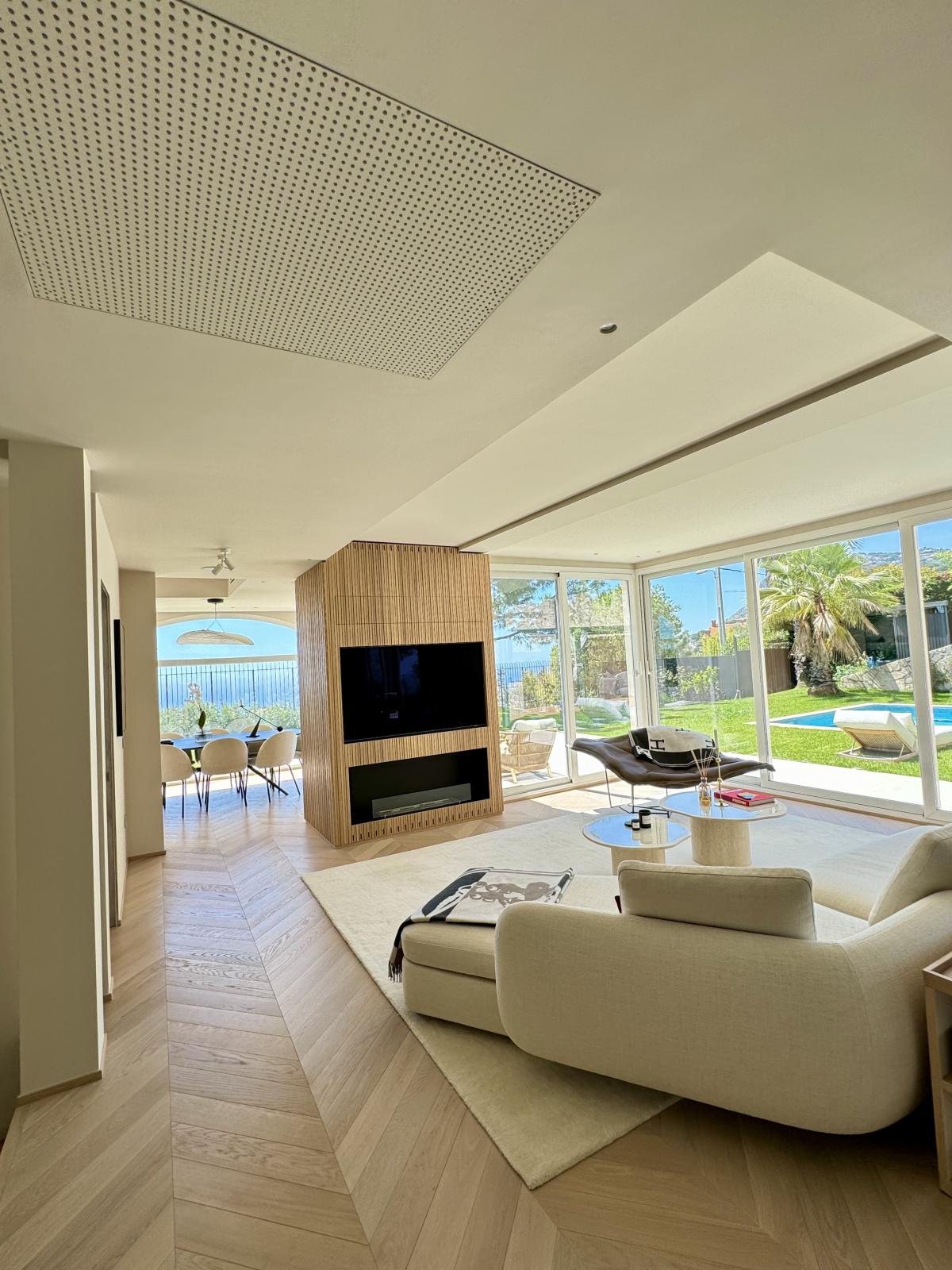 MAGNIFIQUE VILLA PROCHE DE MONACO