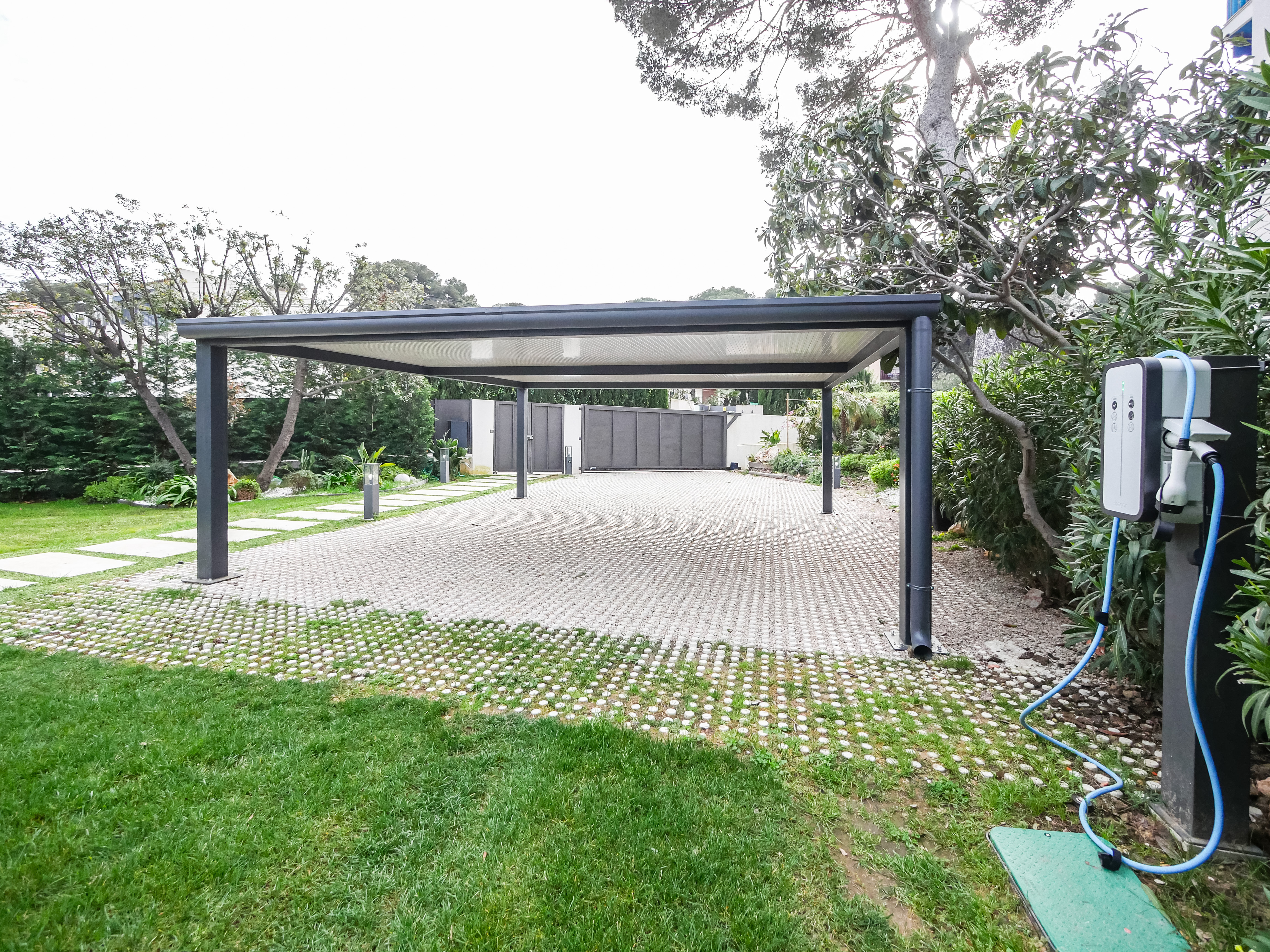 s6Wt1_pergola-voiture-1711622822.jpg