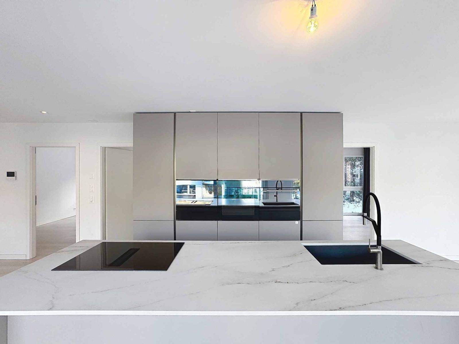 Appartement 4 pièces lumineux avec vue montagne