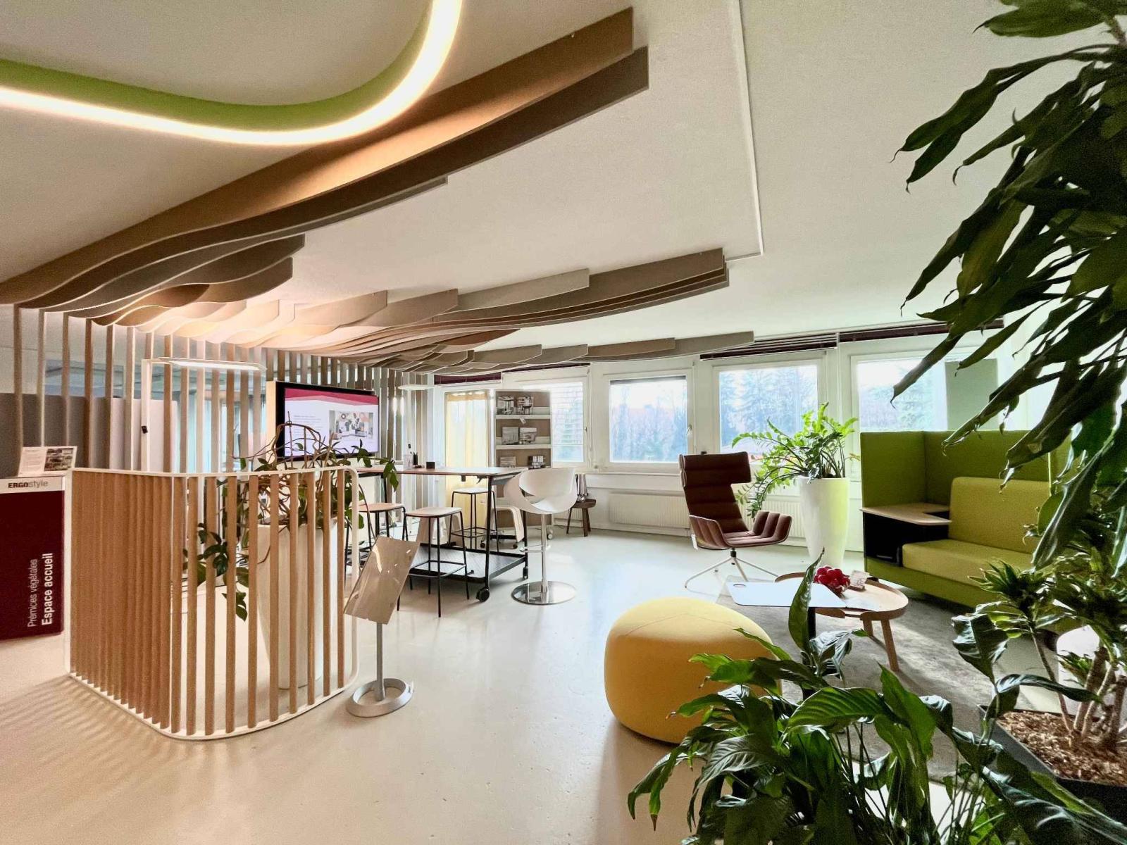 Local commercial, showroom, dépôt de 490 m2 à louer au Mont sur Lausanne
