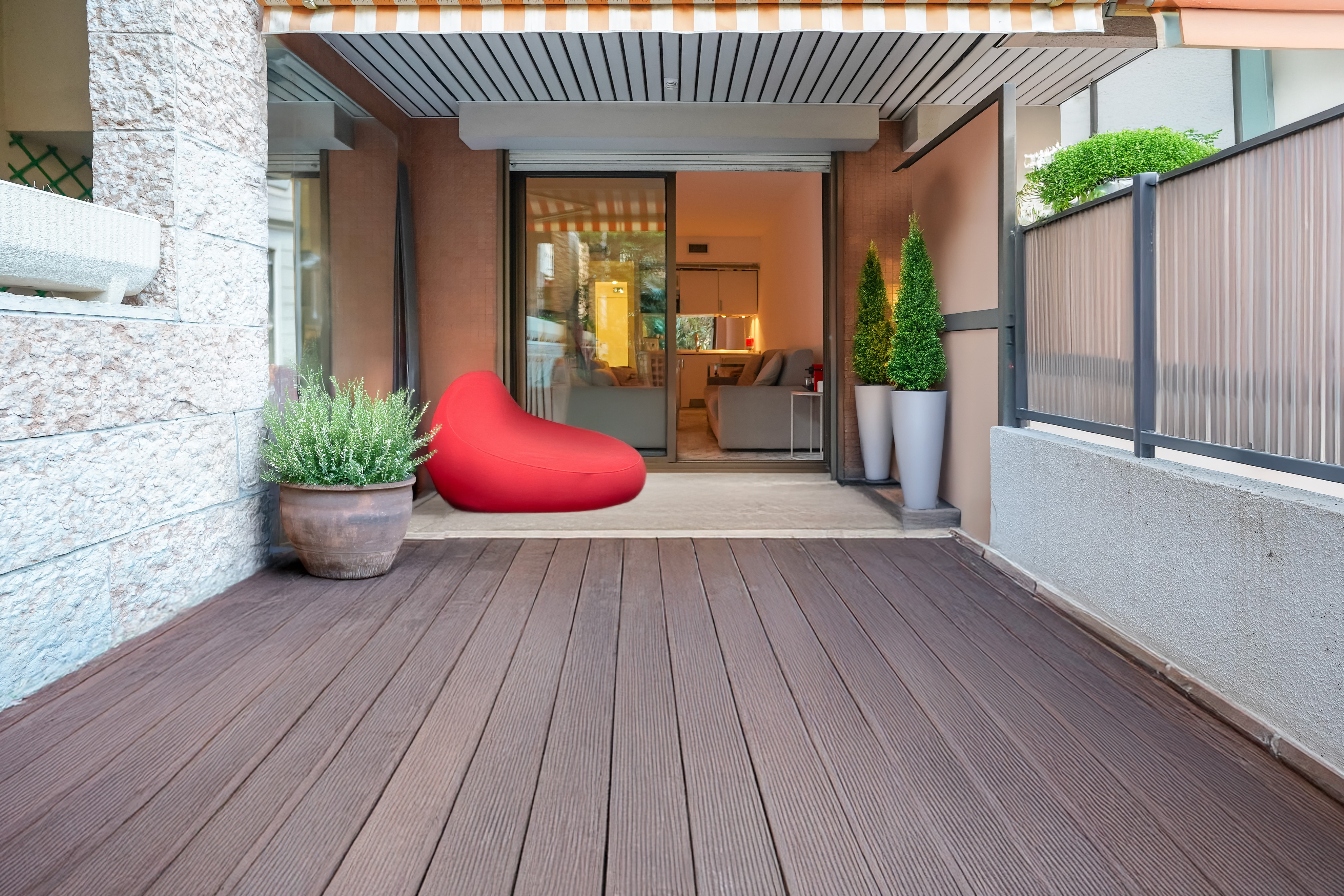 SQelt_terrasse-modifie--1740742229.jpg