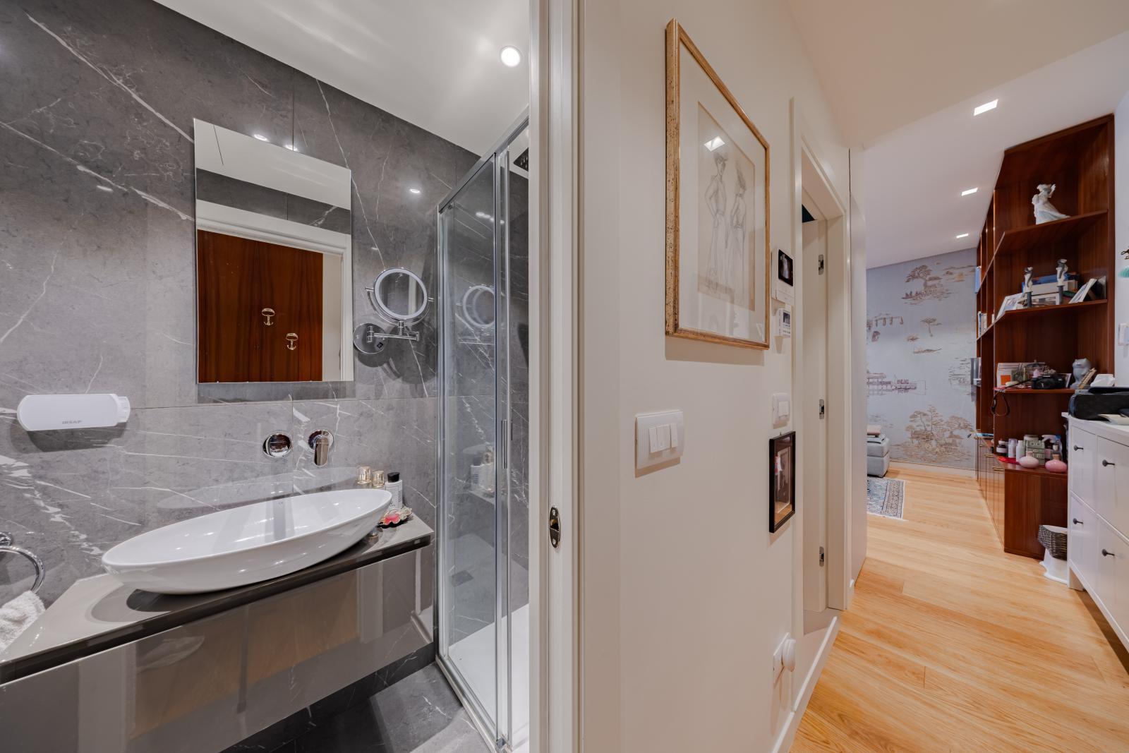 MAGNIFIQUE 2 PIECES CENTRAL