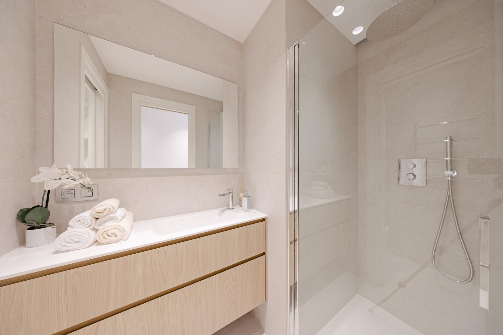 CHARMANT 3 PIÈCES RÉNOVÉ