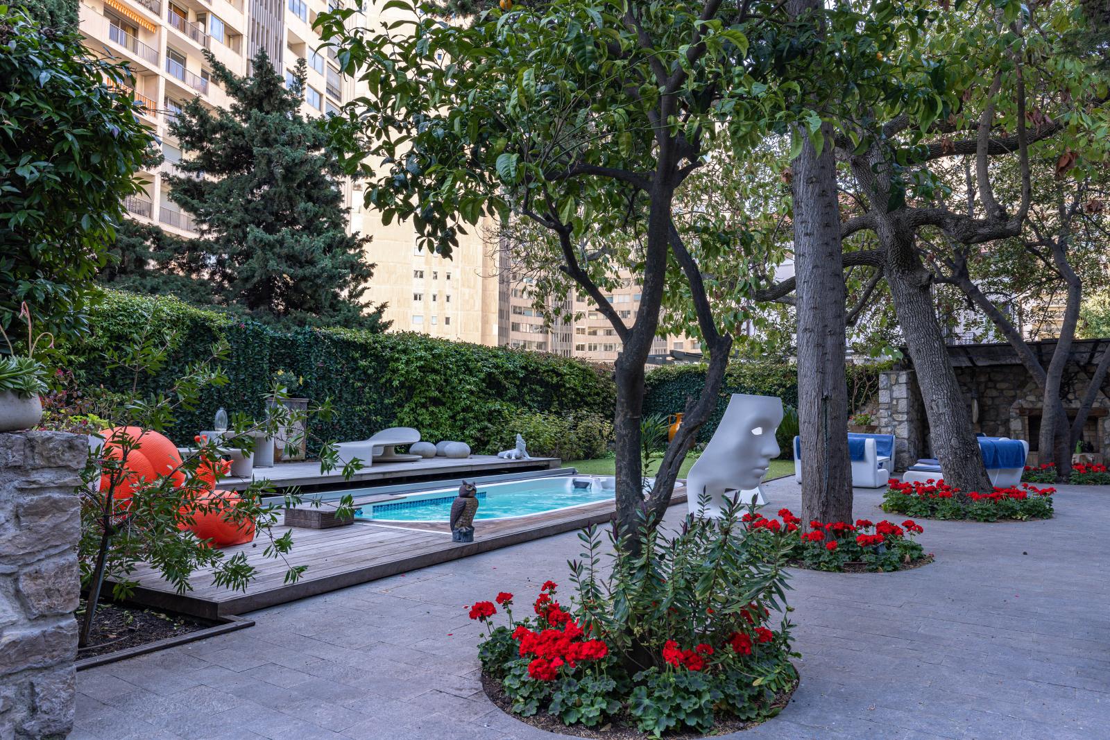 VILLA DANS MONACO - UNIQUE