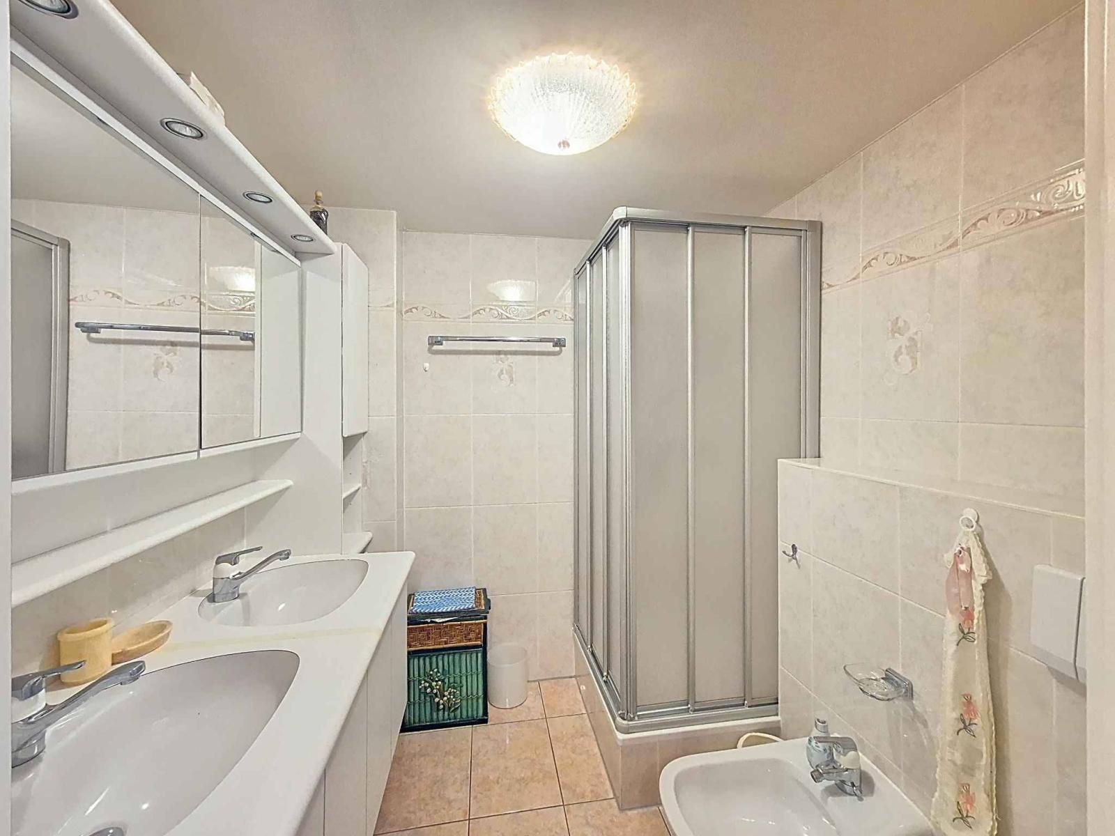 Spacieux 7.5 pièces idéalement situé au cœur de la station