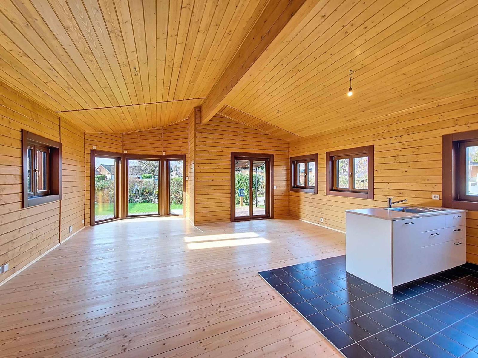 Rare à la vente - Villa à deux pas du lac !
