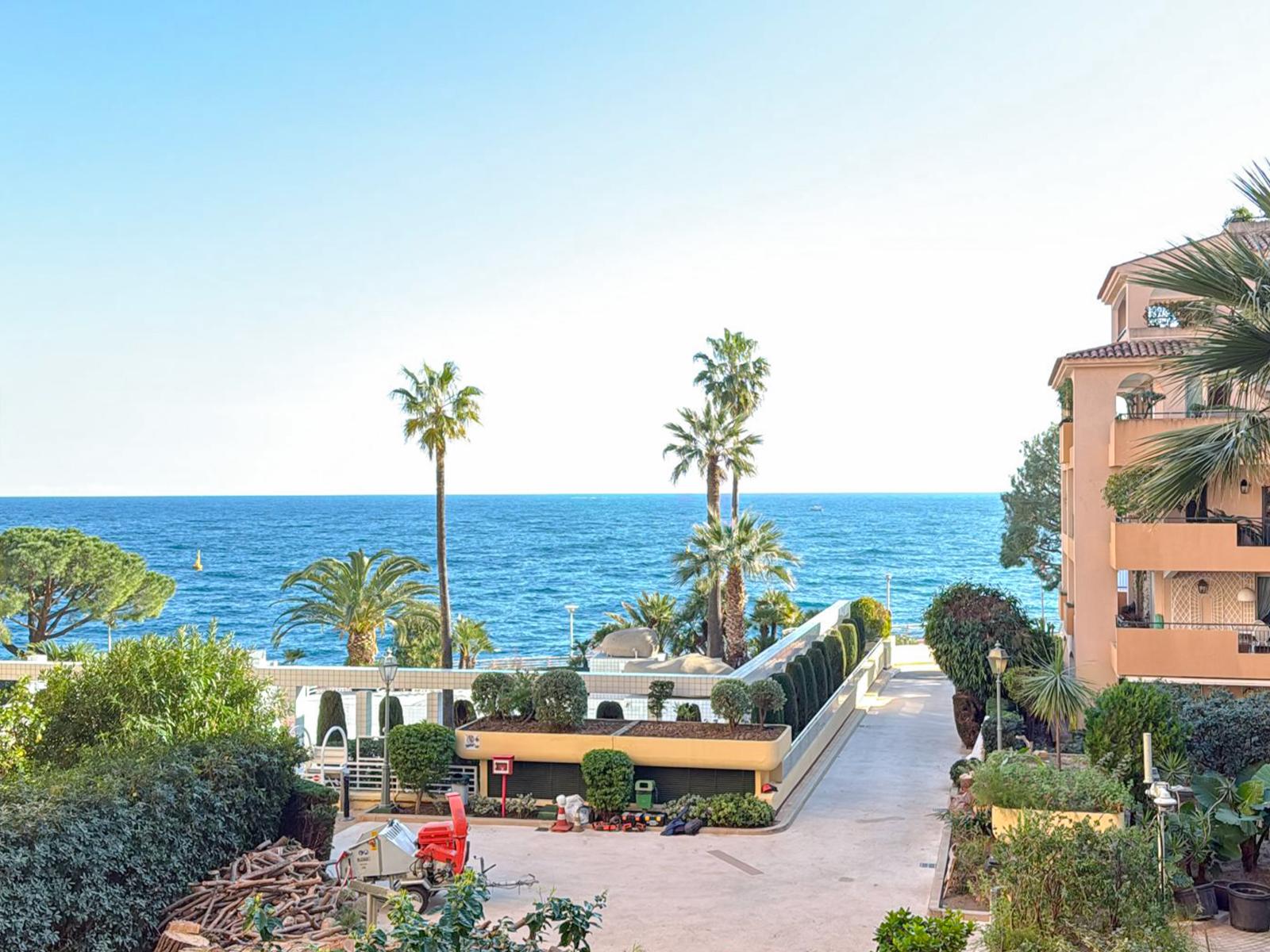FONTVIEILLE - CYCLADES - LUXUEUX 5 PIECES