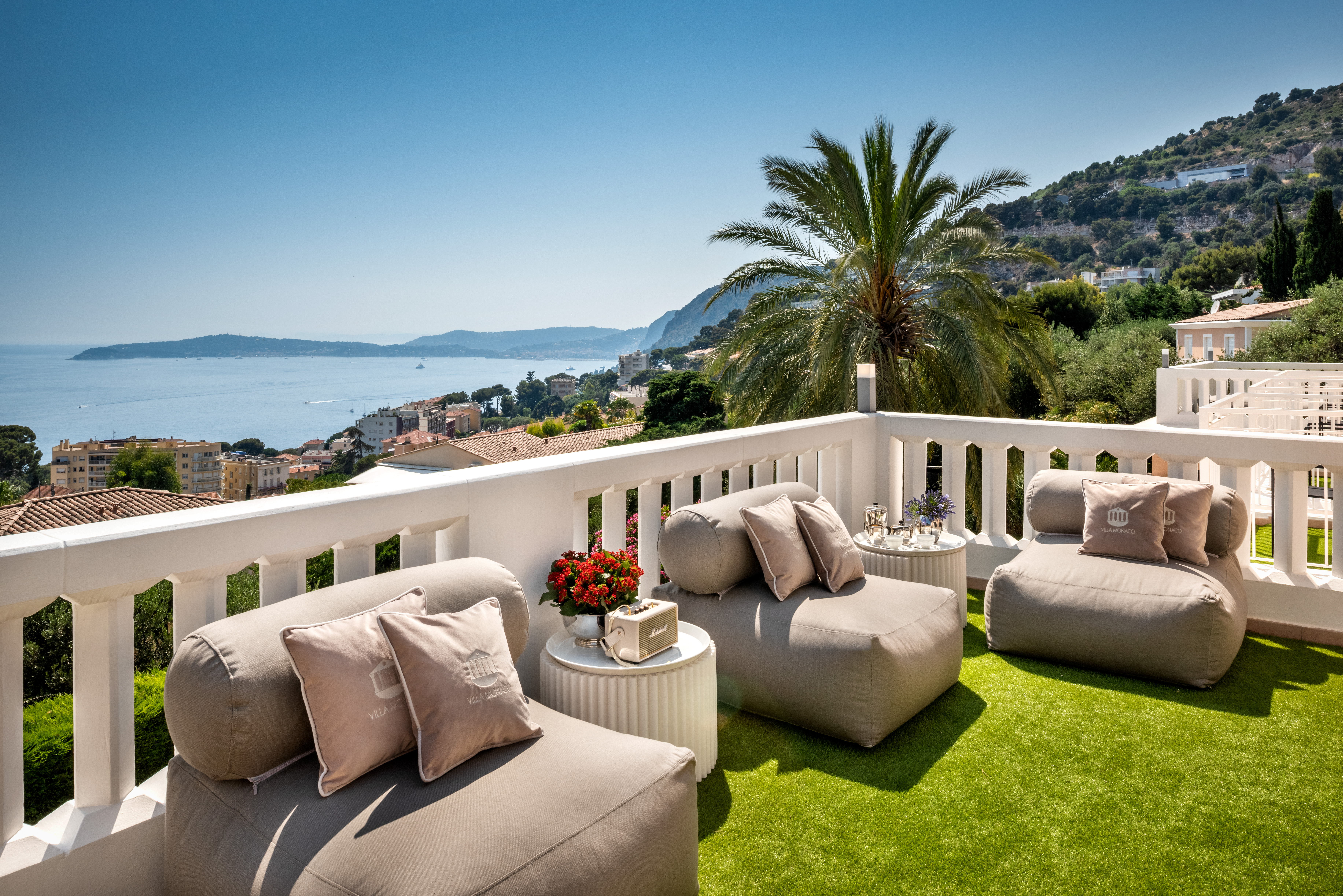 u38gL_villa-monaco-15.balcony-1646045200.jpg